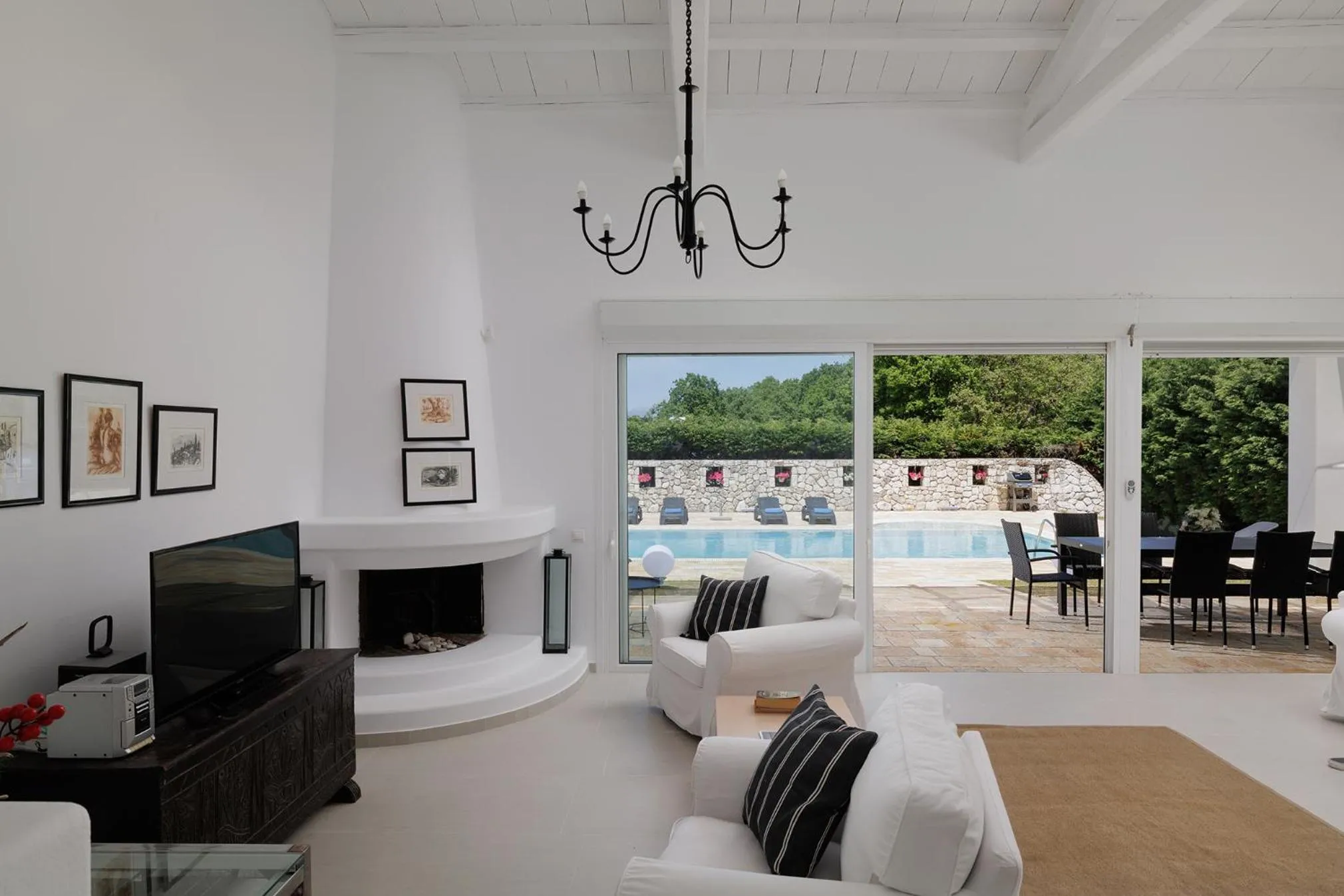 TV and multimedia in Villa Levanda by WhiteDream Villas