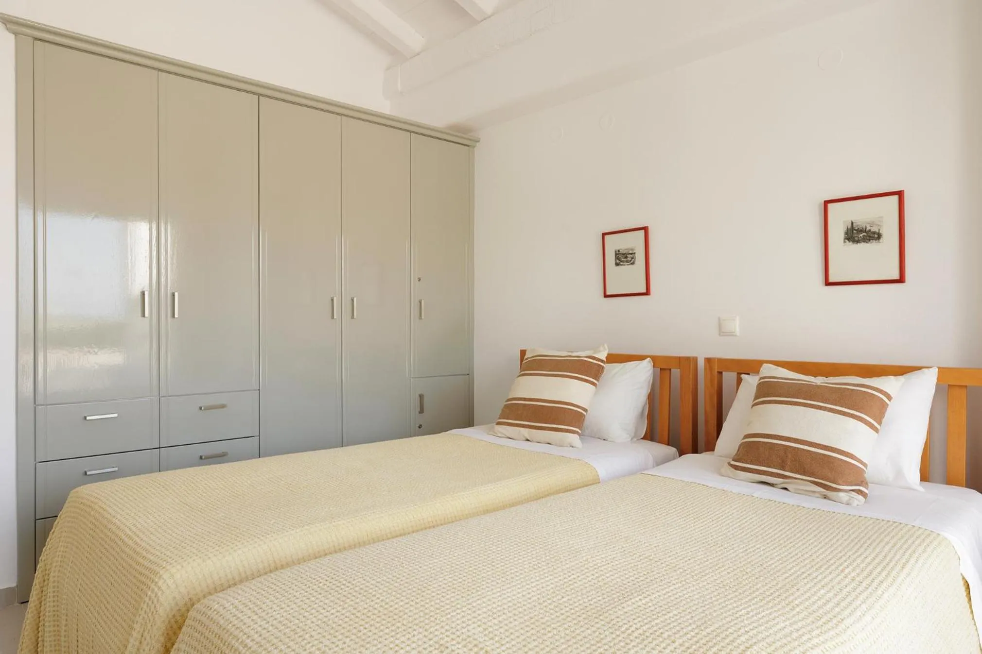 Bed in Villa Levanda by WhiteDream Villas