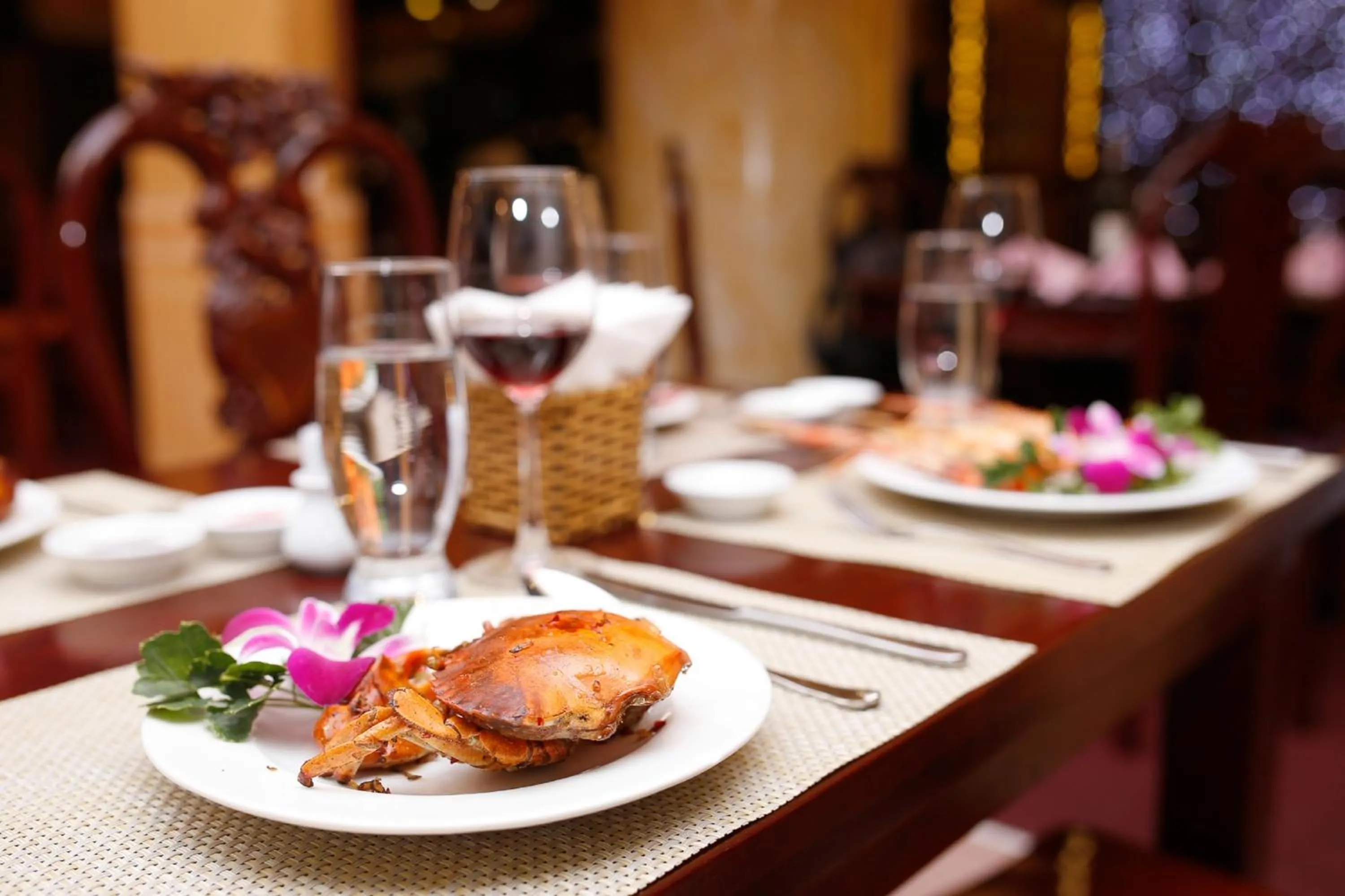 Food and drinks in New Pacific Hotel