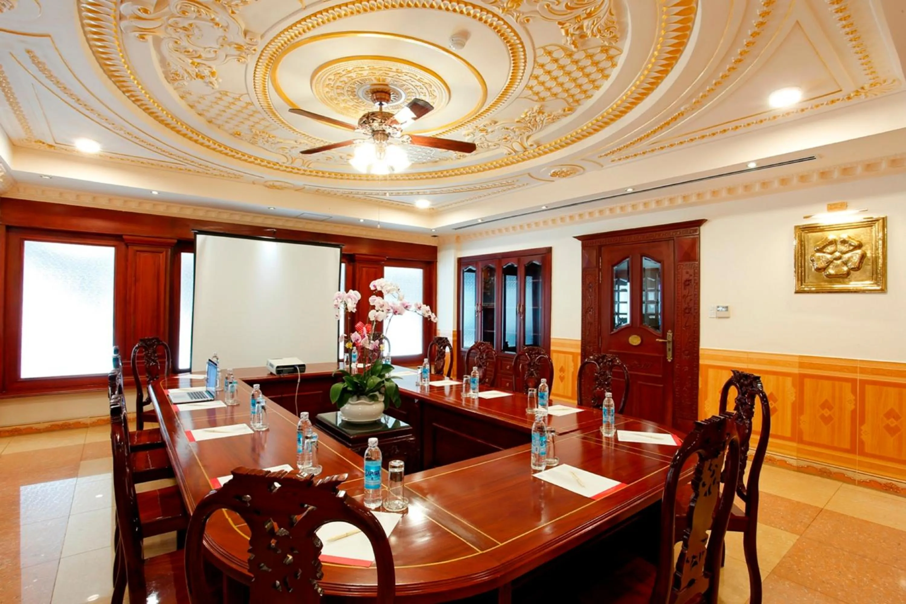 Meeting/conference room in New Pacific Hotel