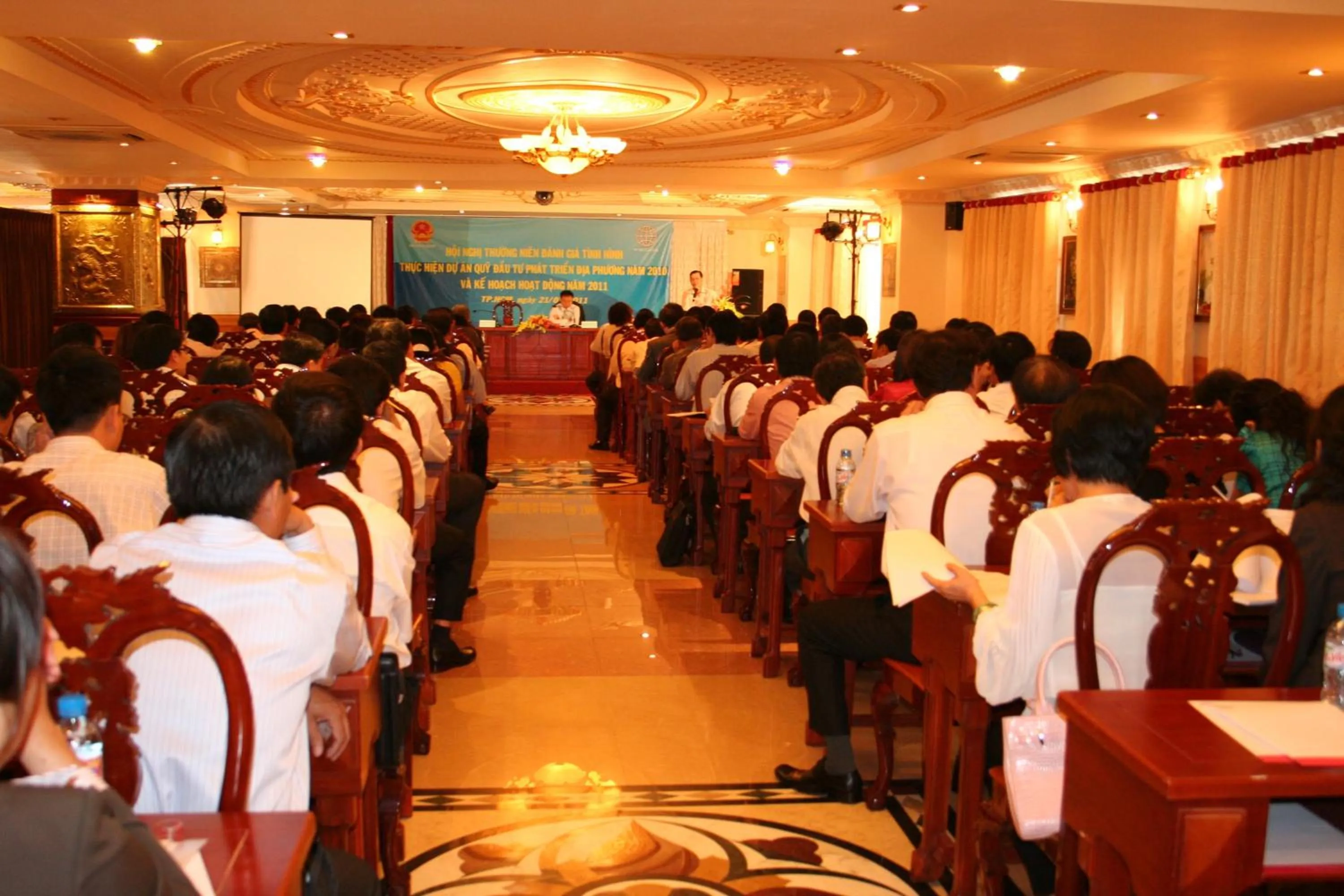 Business facilities in New Pacific Hotel