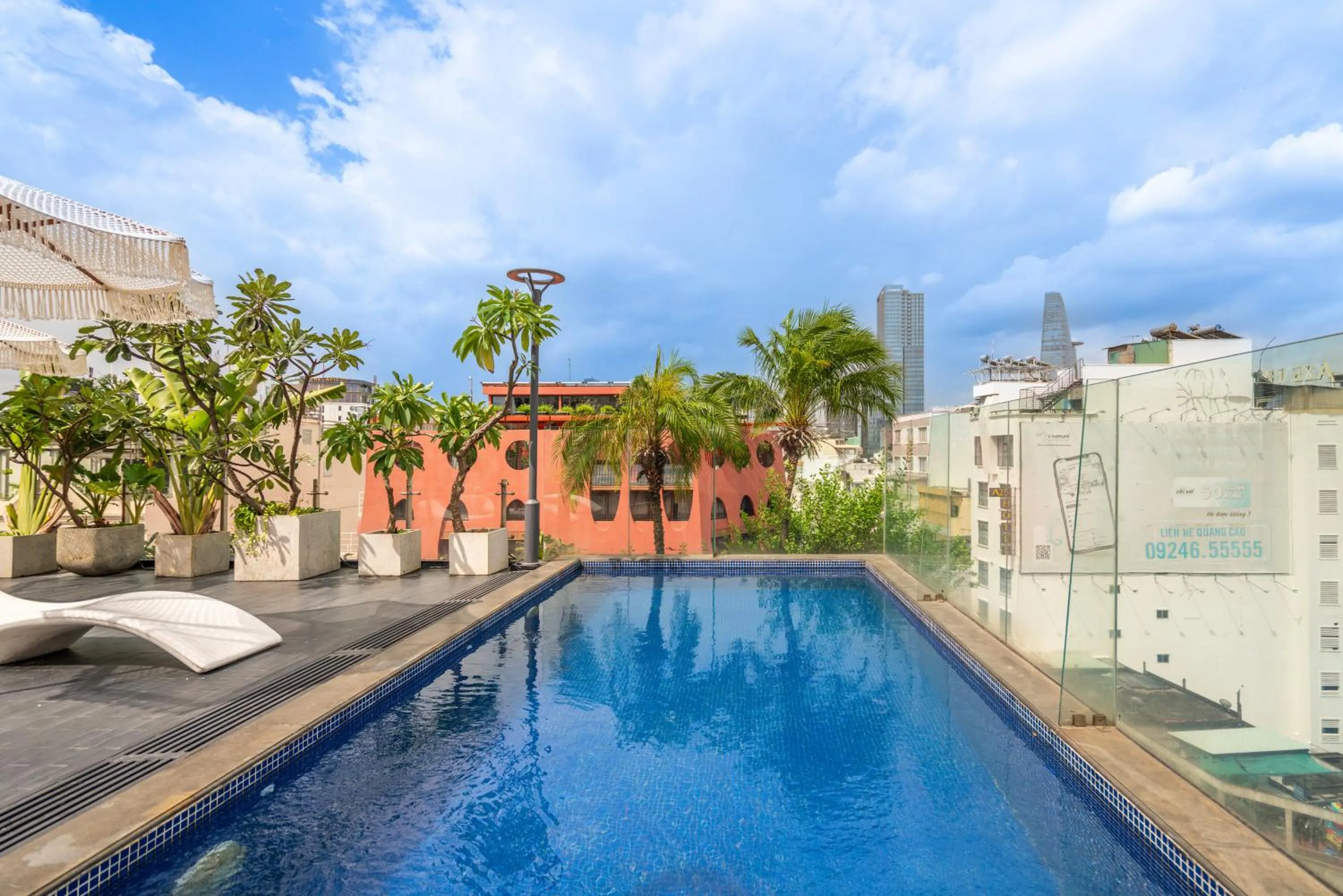 Swimming pool in A&EM Art Hotel