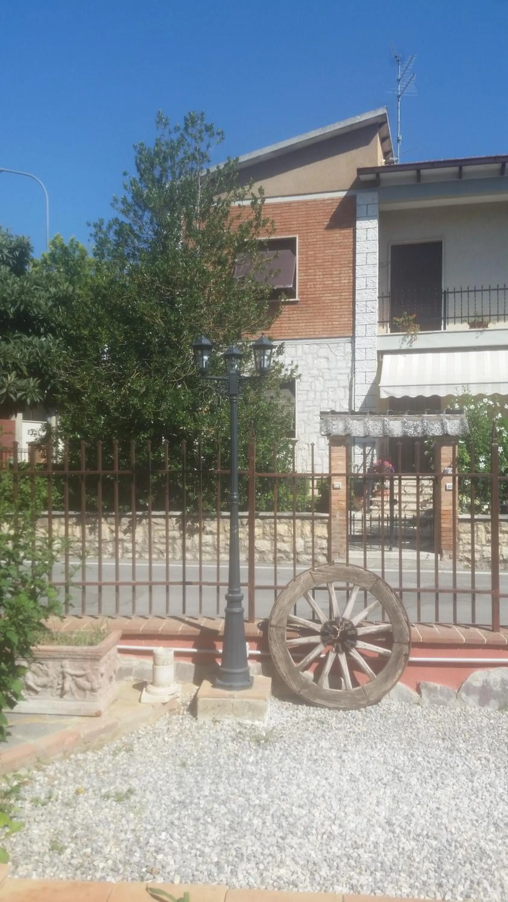 Property building in Il Rifugio di Dante