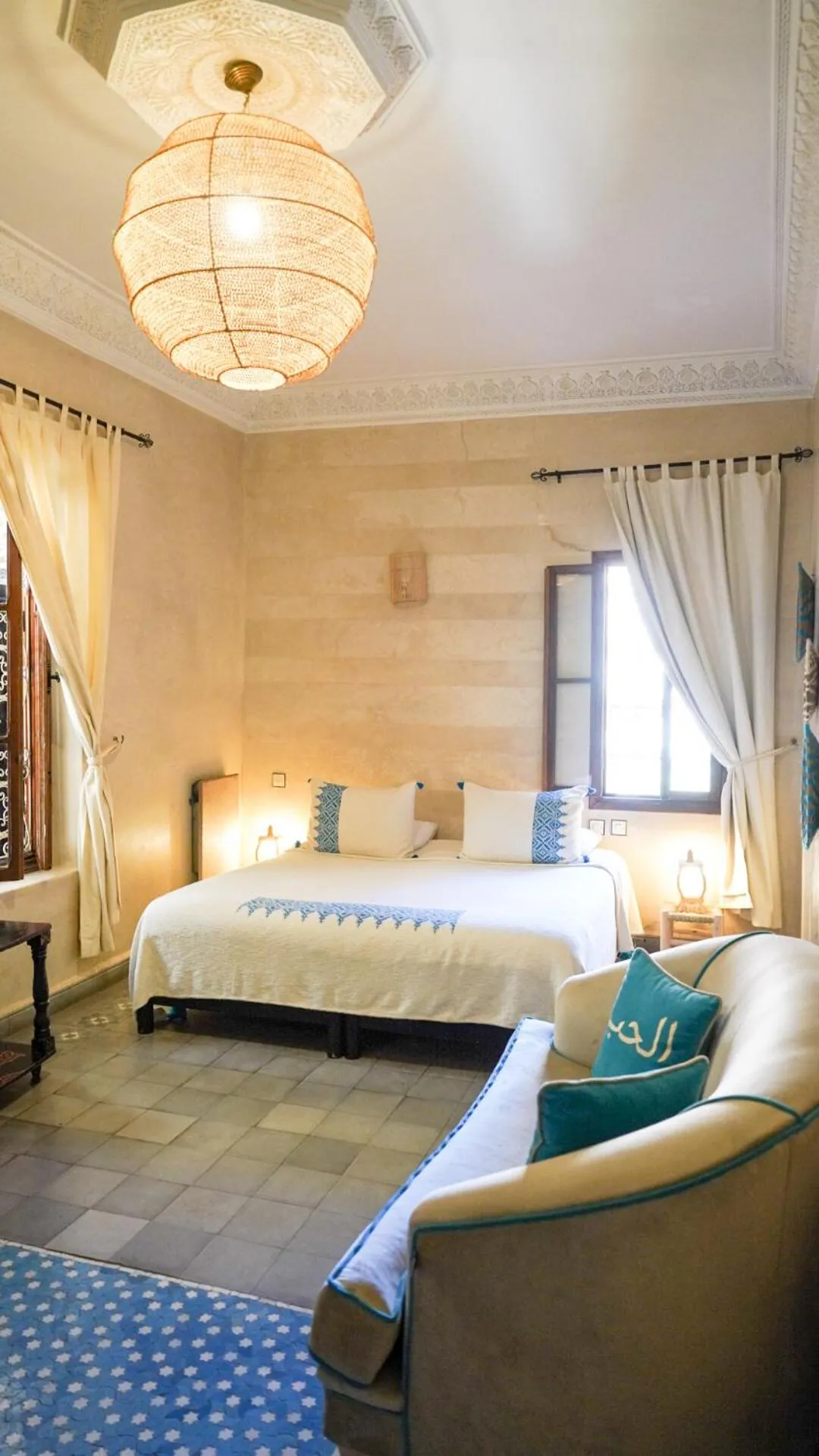 Bedroom, Bed in Monriad