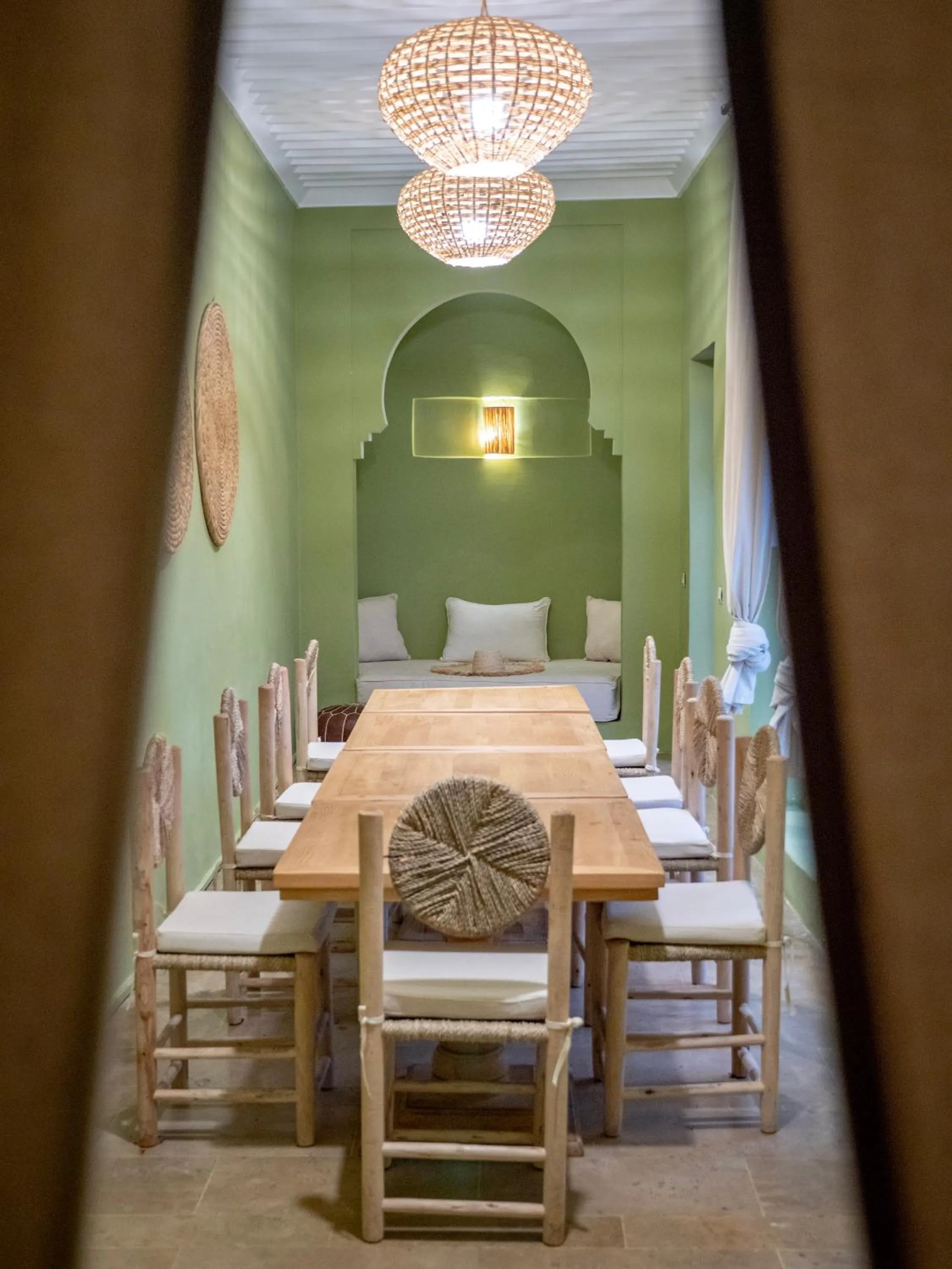 Restaurant/places to eat in Monriad