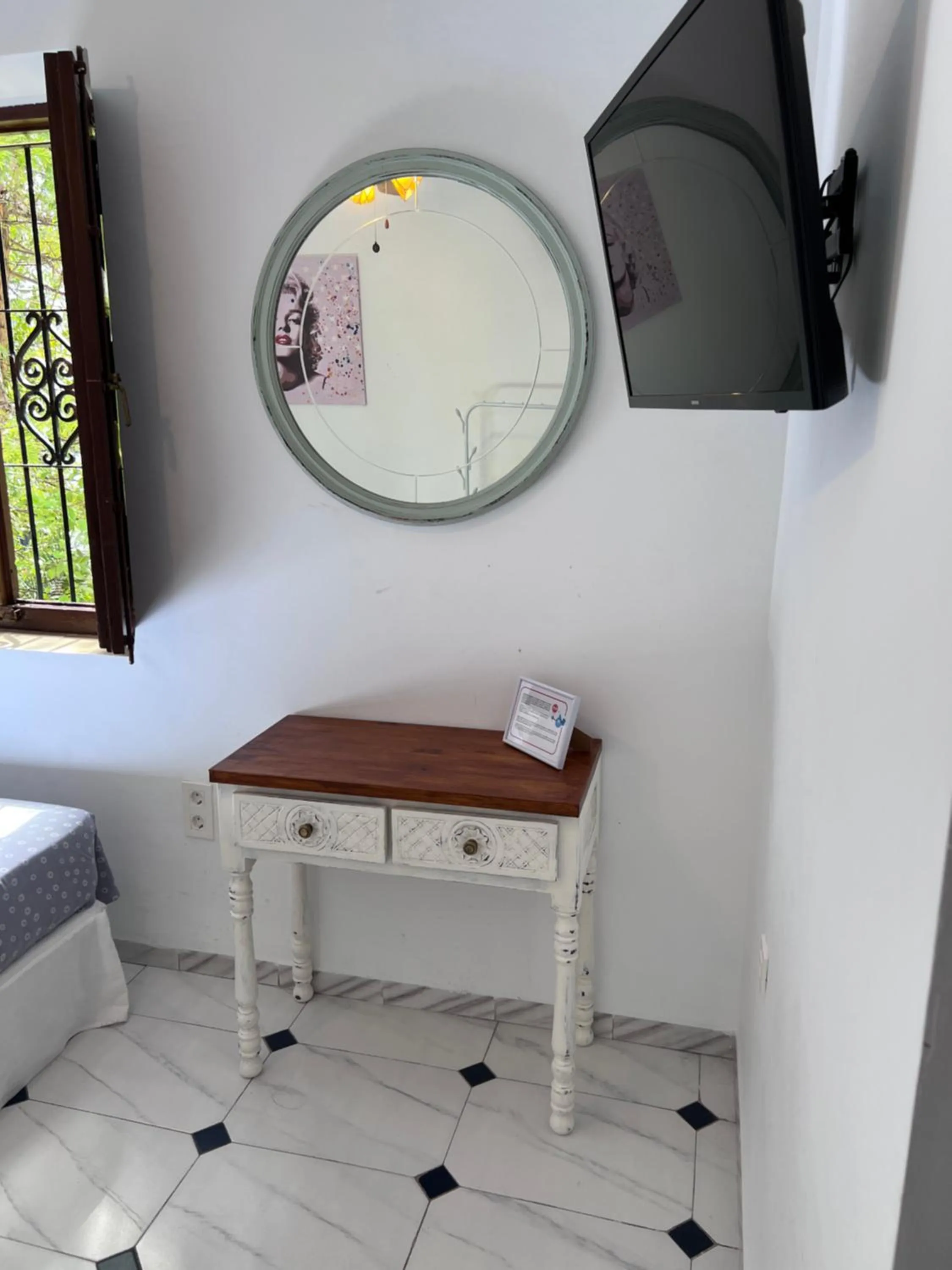 TV and multimedia in Hotelito Suecia