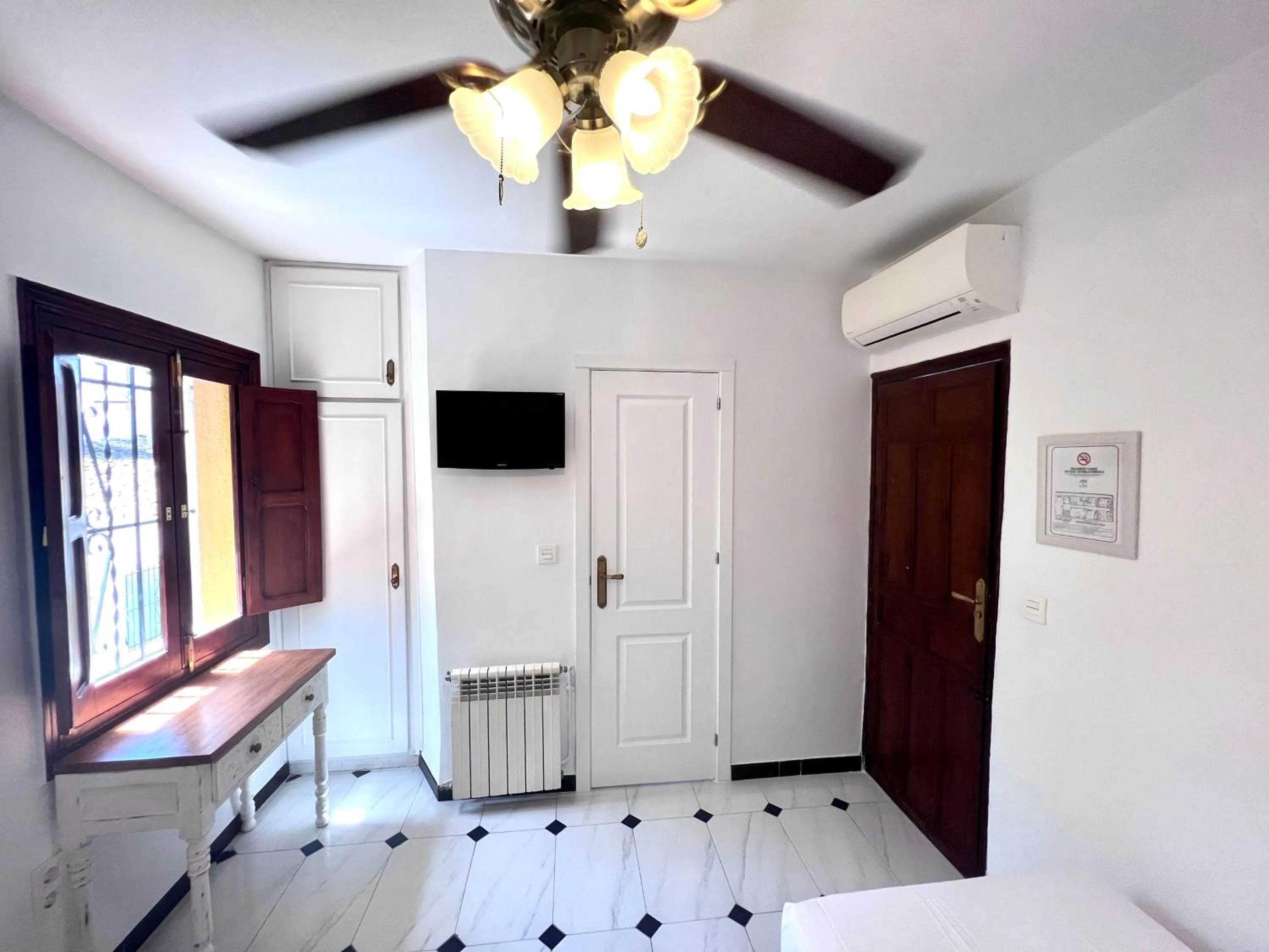 TV and multimedia, Bed in Hotelito Suecia