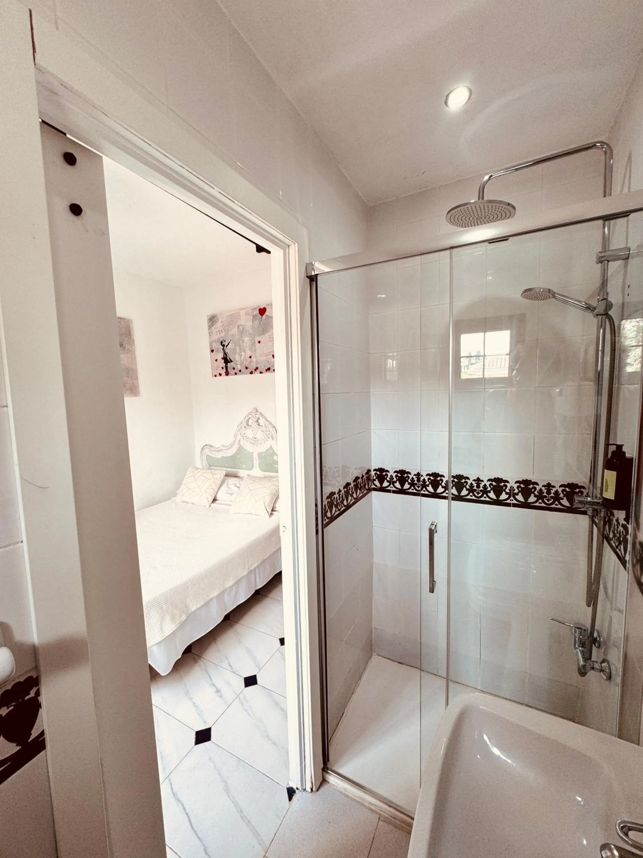 Shower in Hotelito Suecia