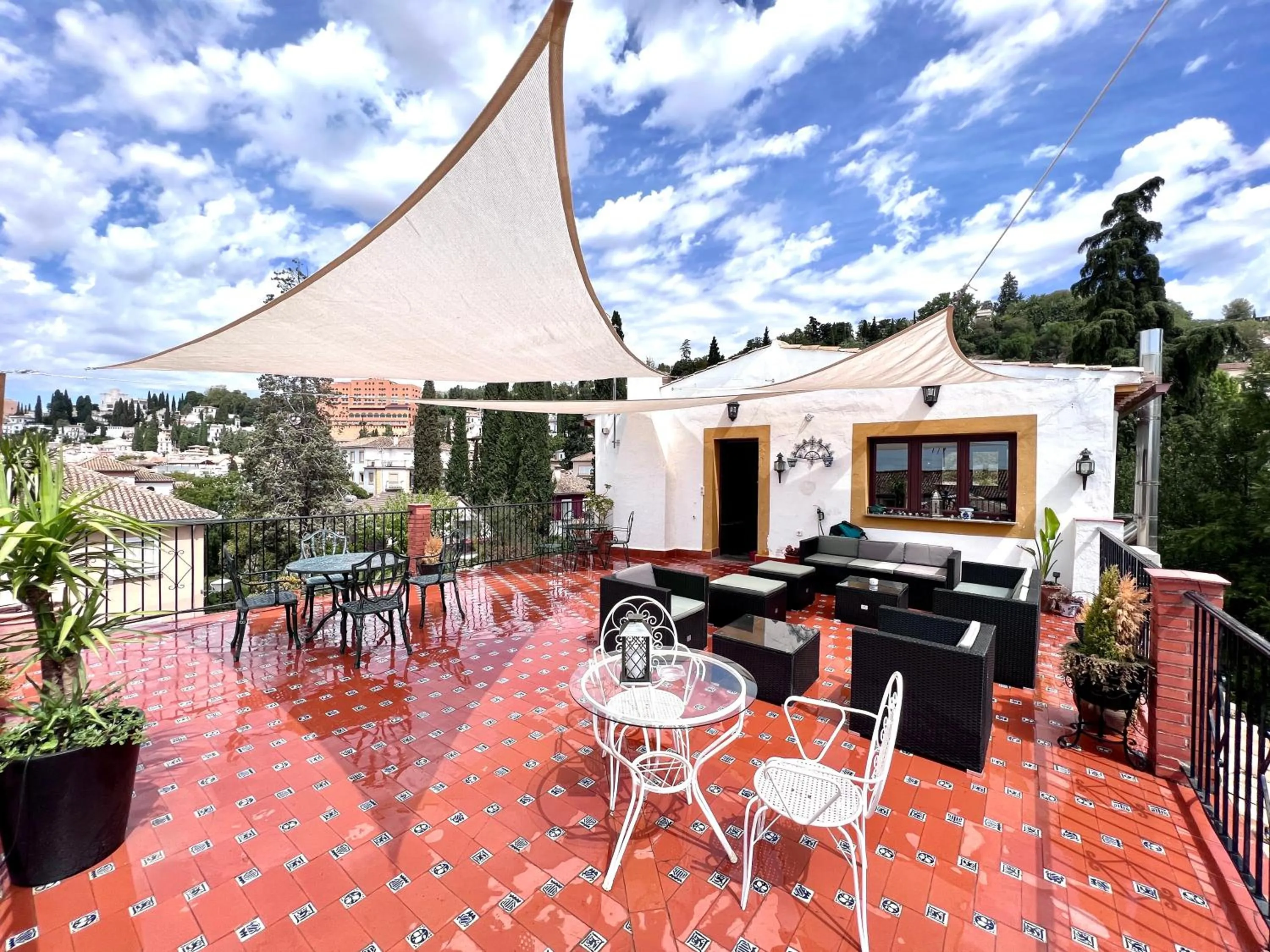 Property building in Hotelito Suecia