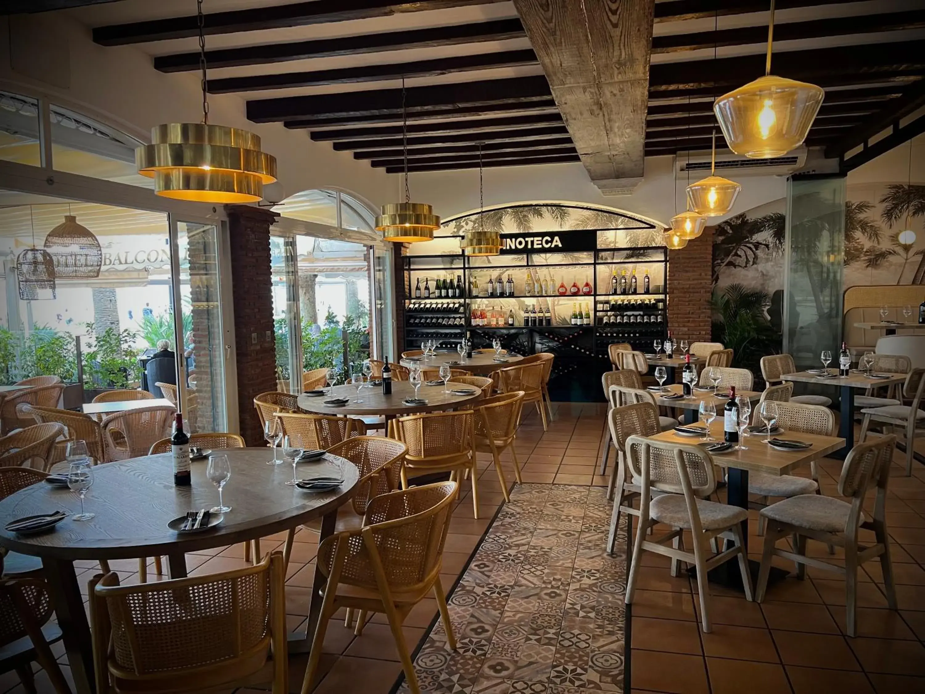 Restaurant/places to eat in Hostal Marissal by Dorobe Restaurant/places to eat in Hostal Marissal by Dorobe
