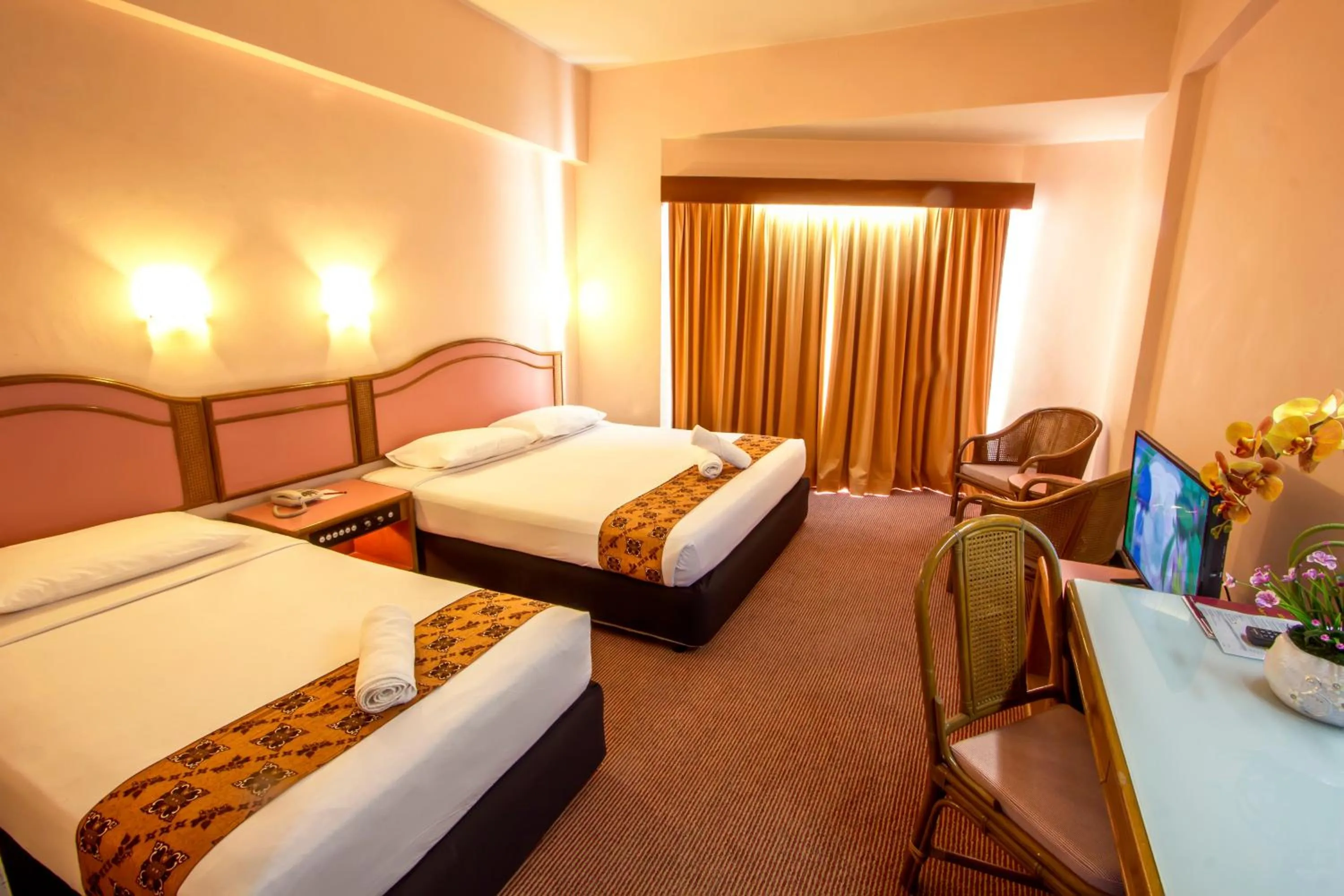 bunk bed, Bed in Hotel Grand Continental Langkawi