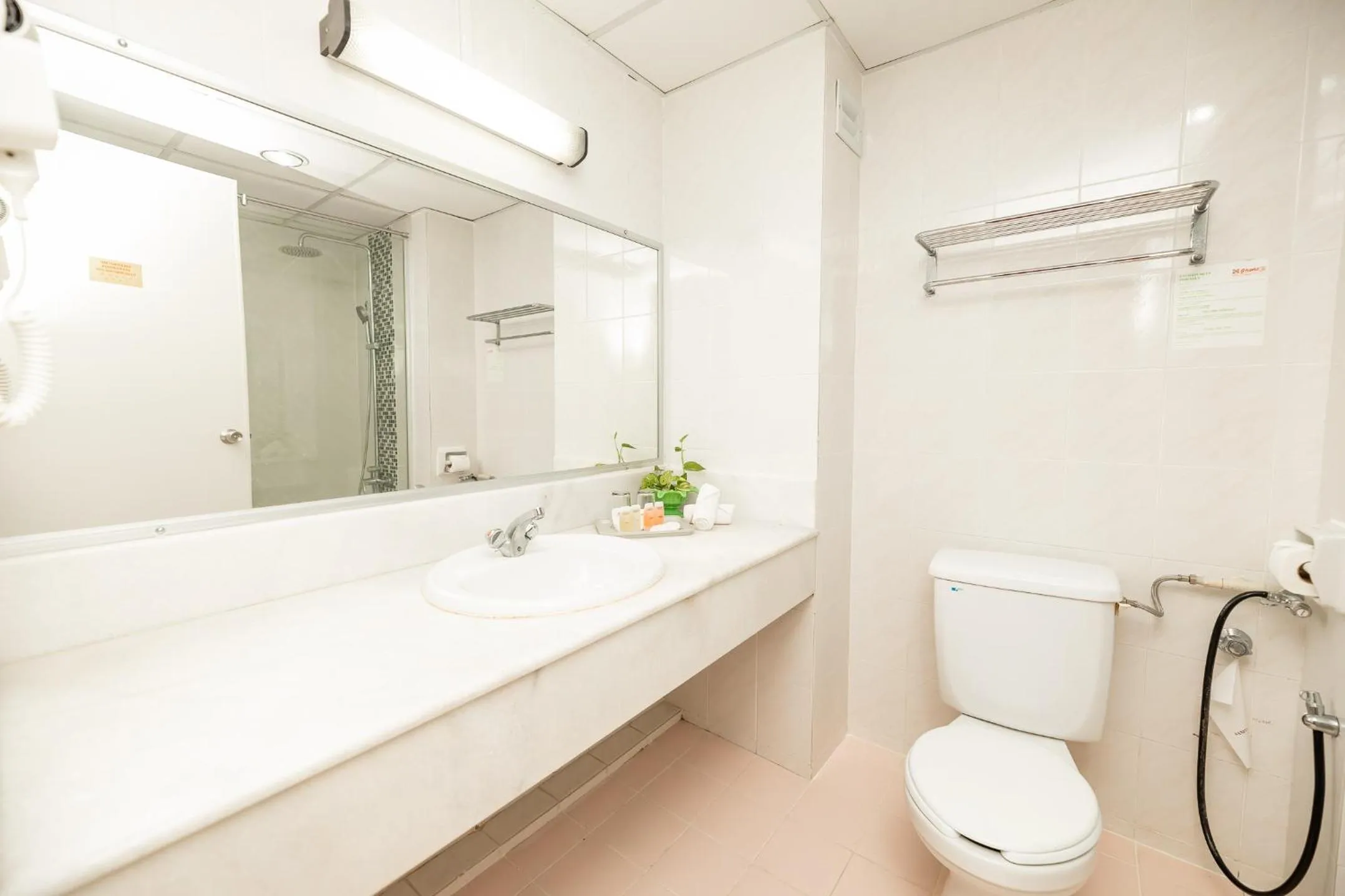 Bathroom in Hotel Grand Continental Langkawi