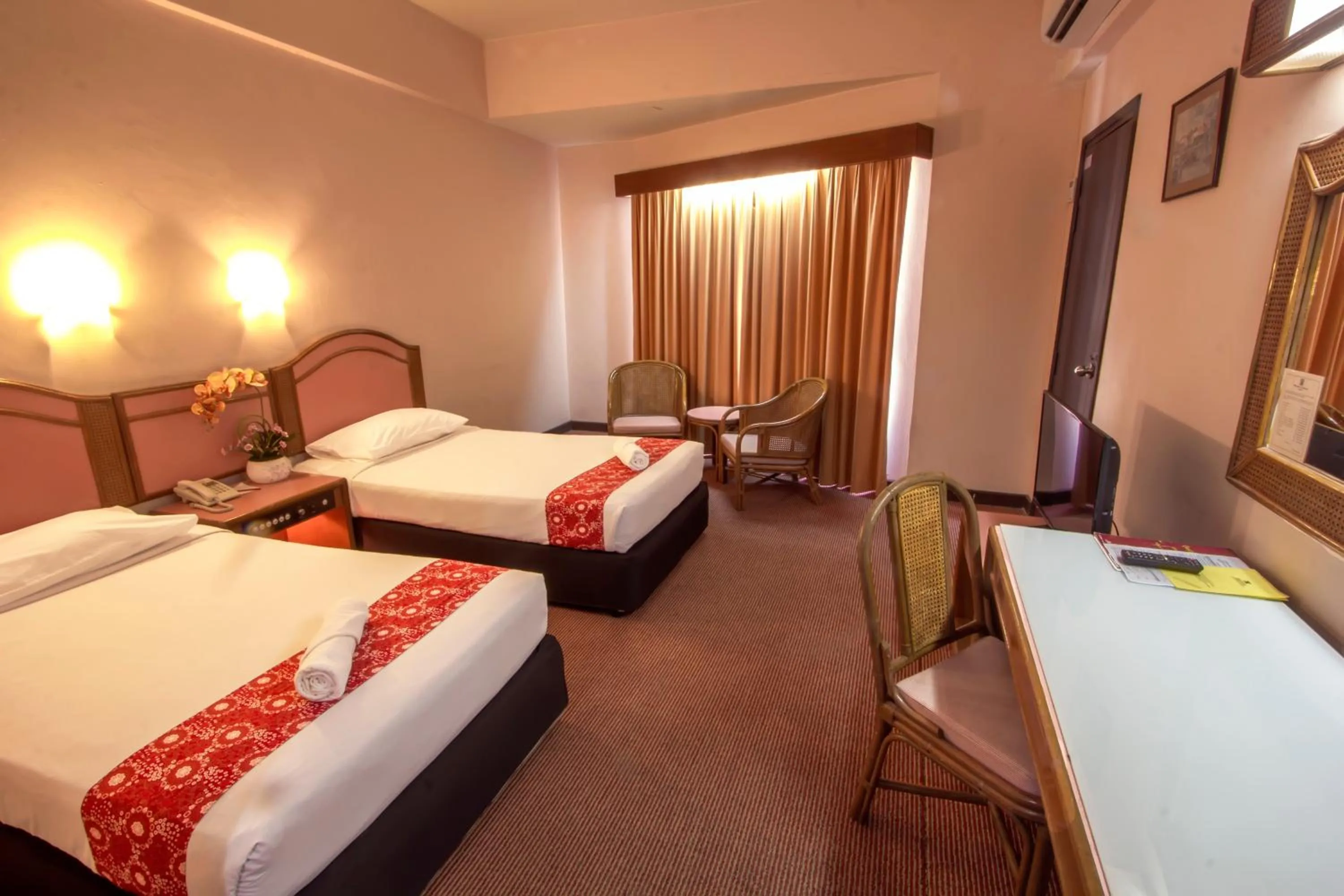 bunk bed, Bed in Hotel Grand Continental Langkawi