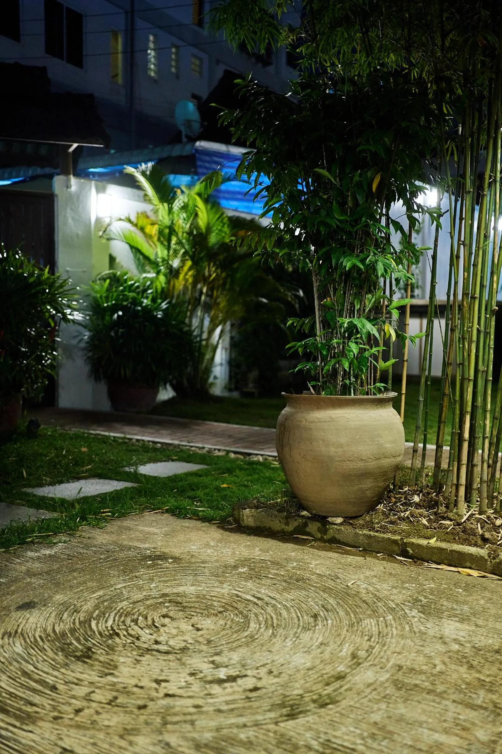 Garden in Le Charme Vientiane Hotel