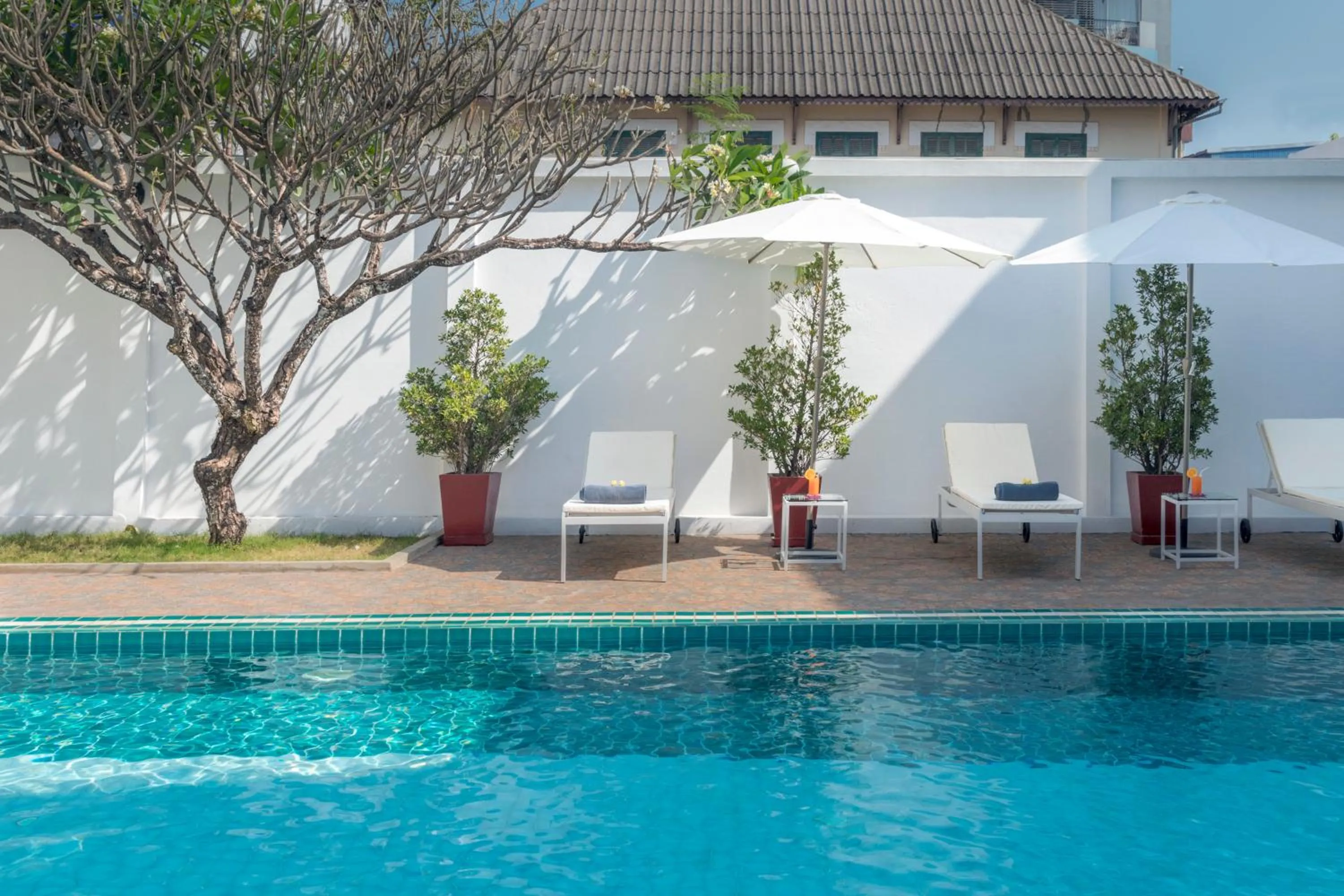 Swimming pool in Le Charme Vientiane Hotel