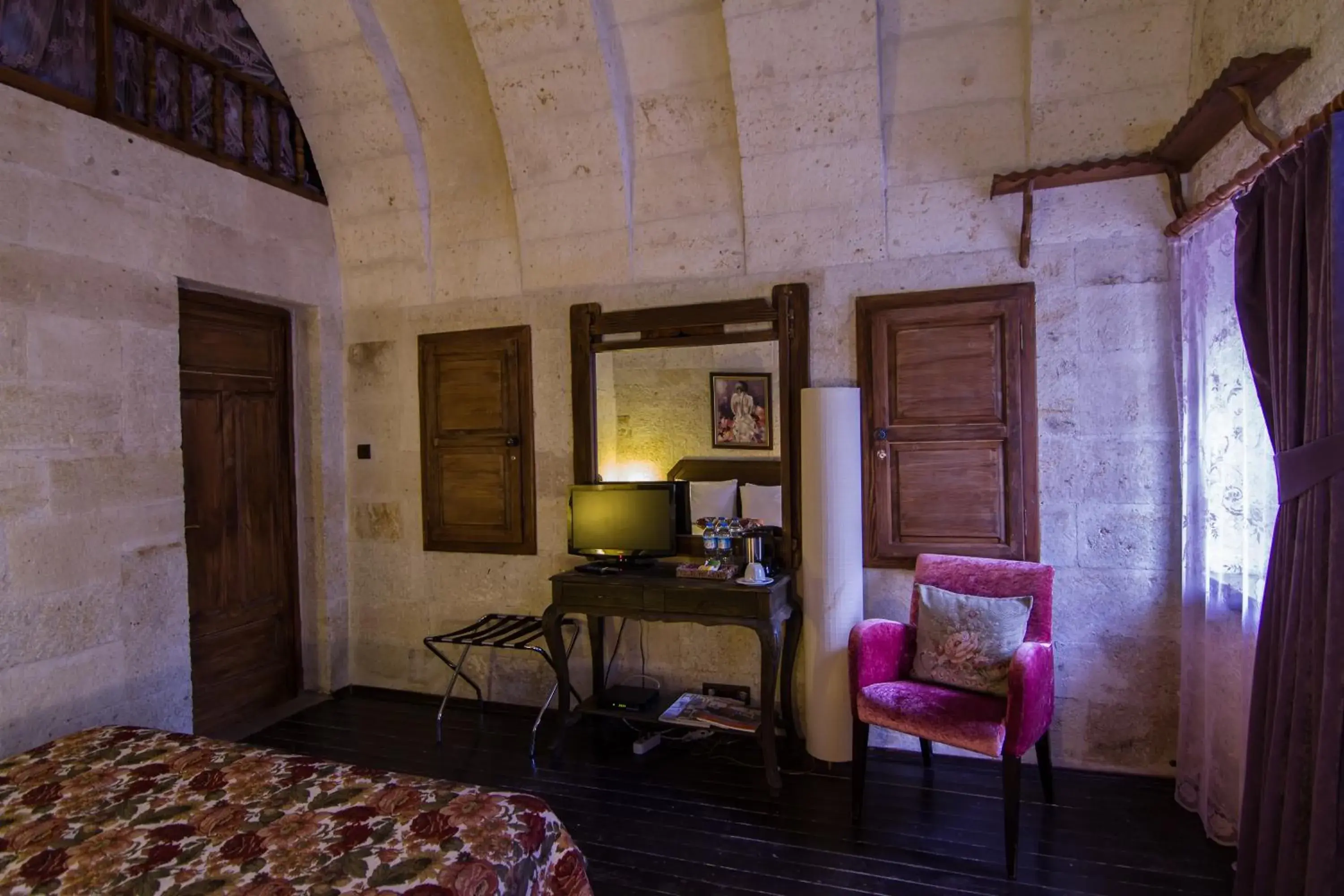 Photo of the whole room, Bed in Urgup Konak Hotel Photo of the whole room, Bed in Urgup Konak Hotel