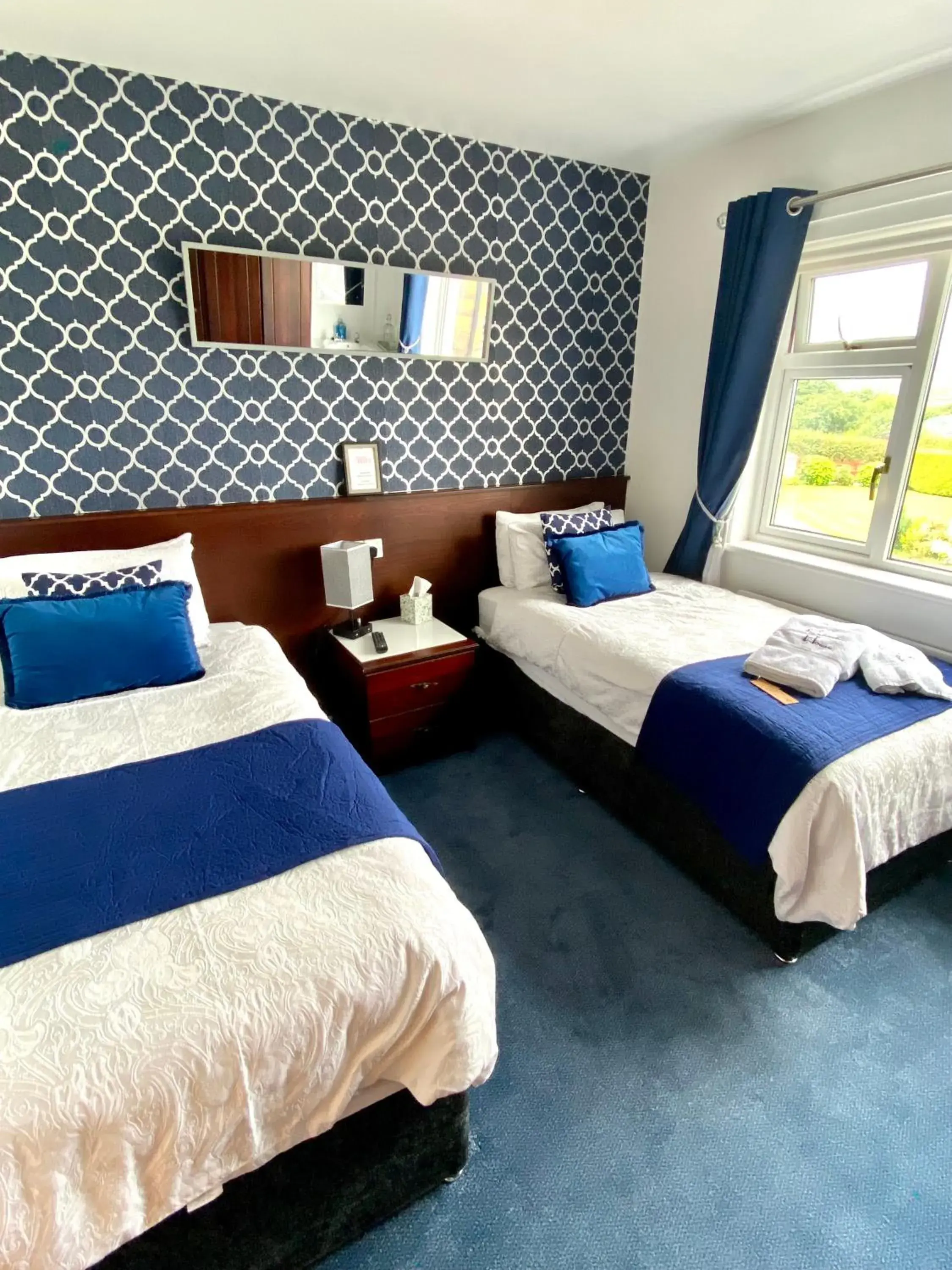 Twin Room with Shared Bathroom in Cullentra House Twin Room with Shared Bathroom in Cullentra House