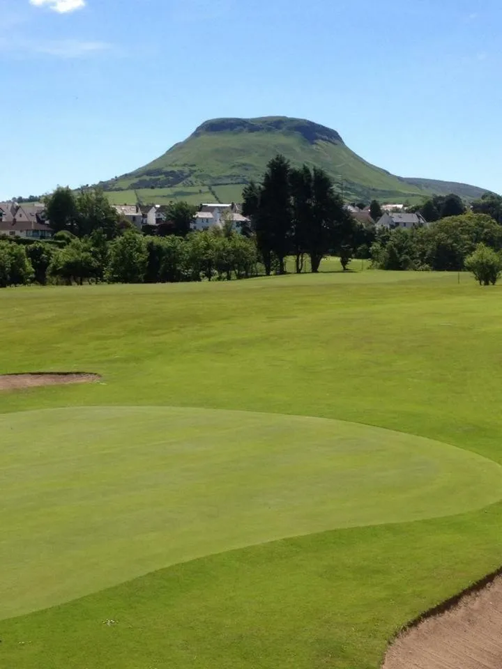 Neighbourhood in Cullentra House