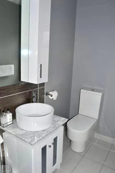 Bathroom in Cullentra House