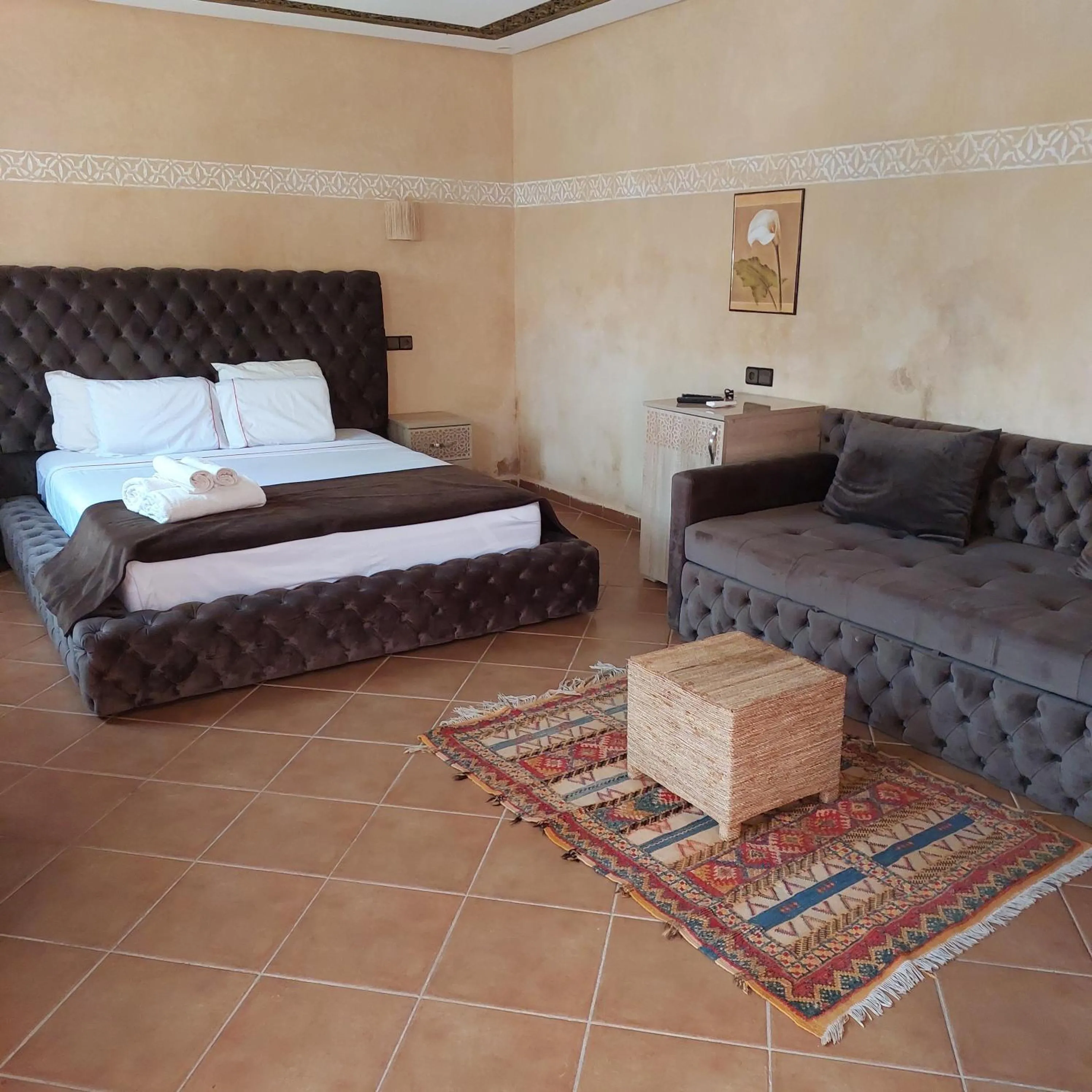 Bedroom, Bed in Chez Mamouchthka