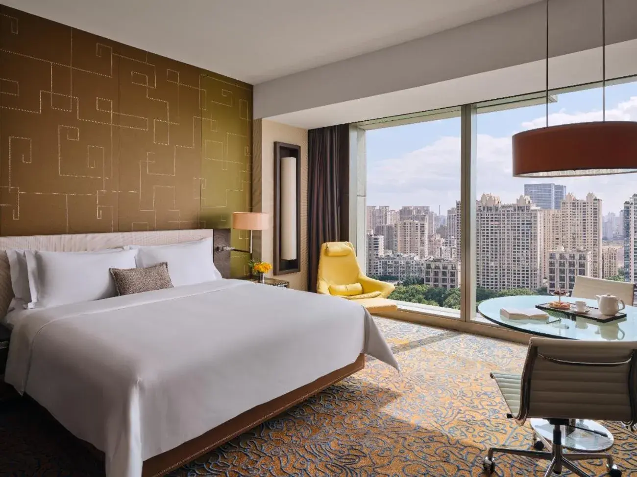 Club Executive King - single occupancy in The Langham, Shanghai, Xintiandi Club Executive King - single occupancy in The Langham, Shanghai, Xintiandi