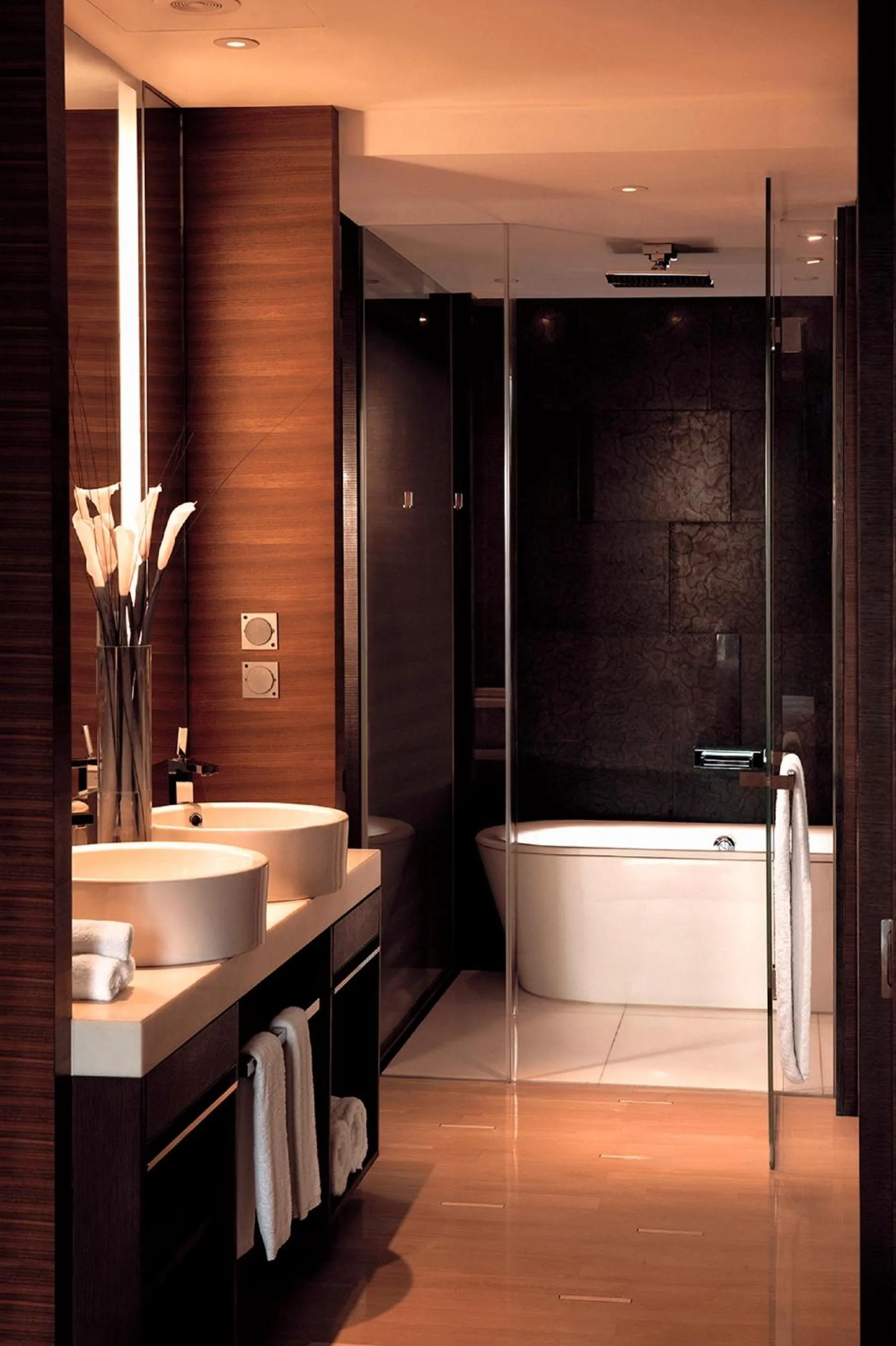 Bathroom in The Langham, Shanghai, Xintiandi