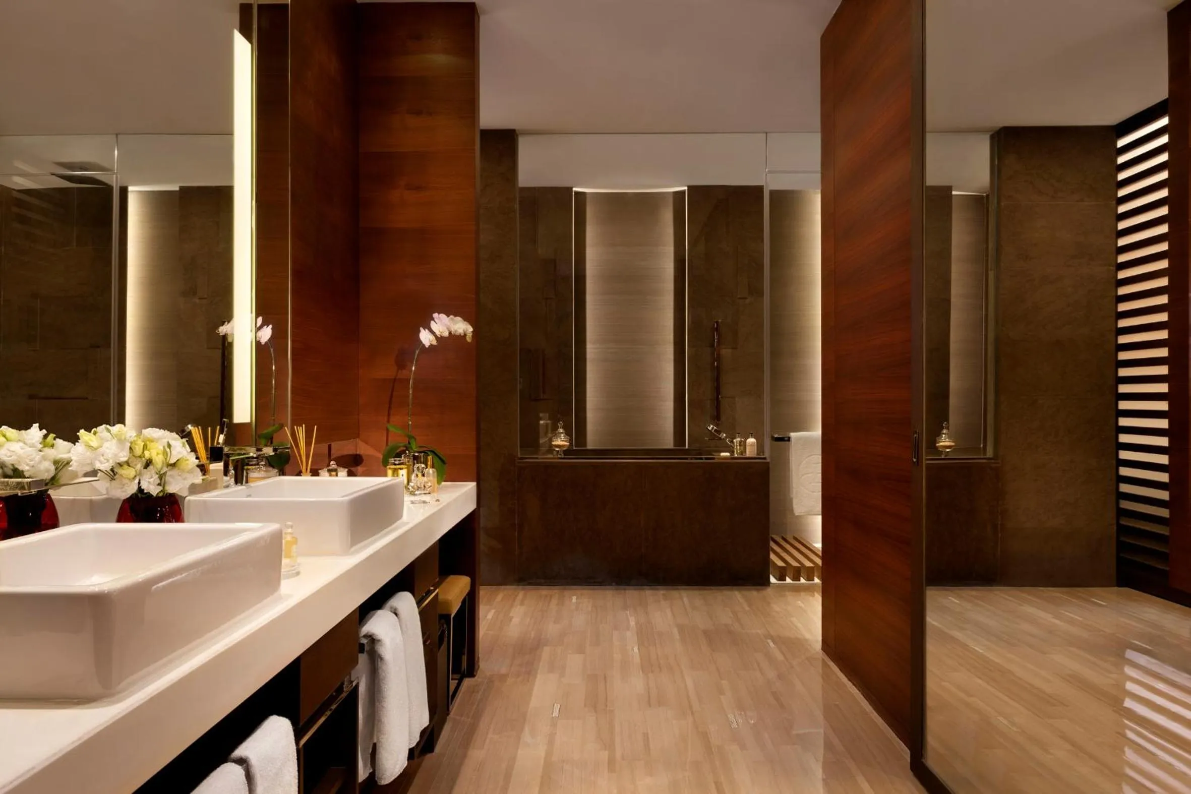 Bathroom in The Langham, Shanghai, Xintiandi