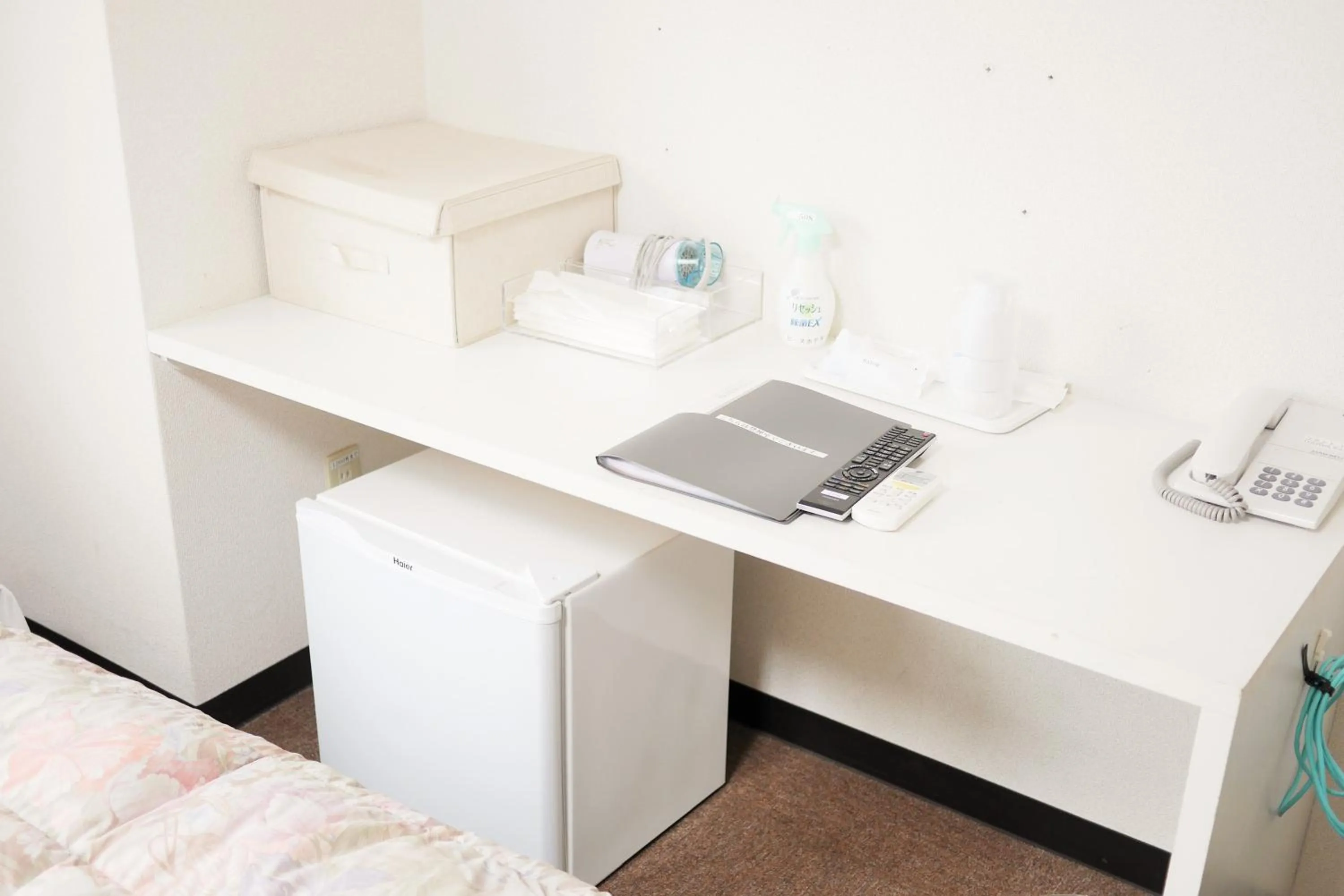 Photo of the whole room, Kitchen/Kitchenette in Hiroshima Peace Hotel