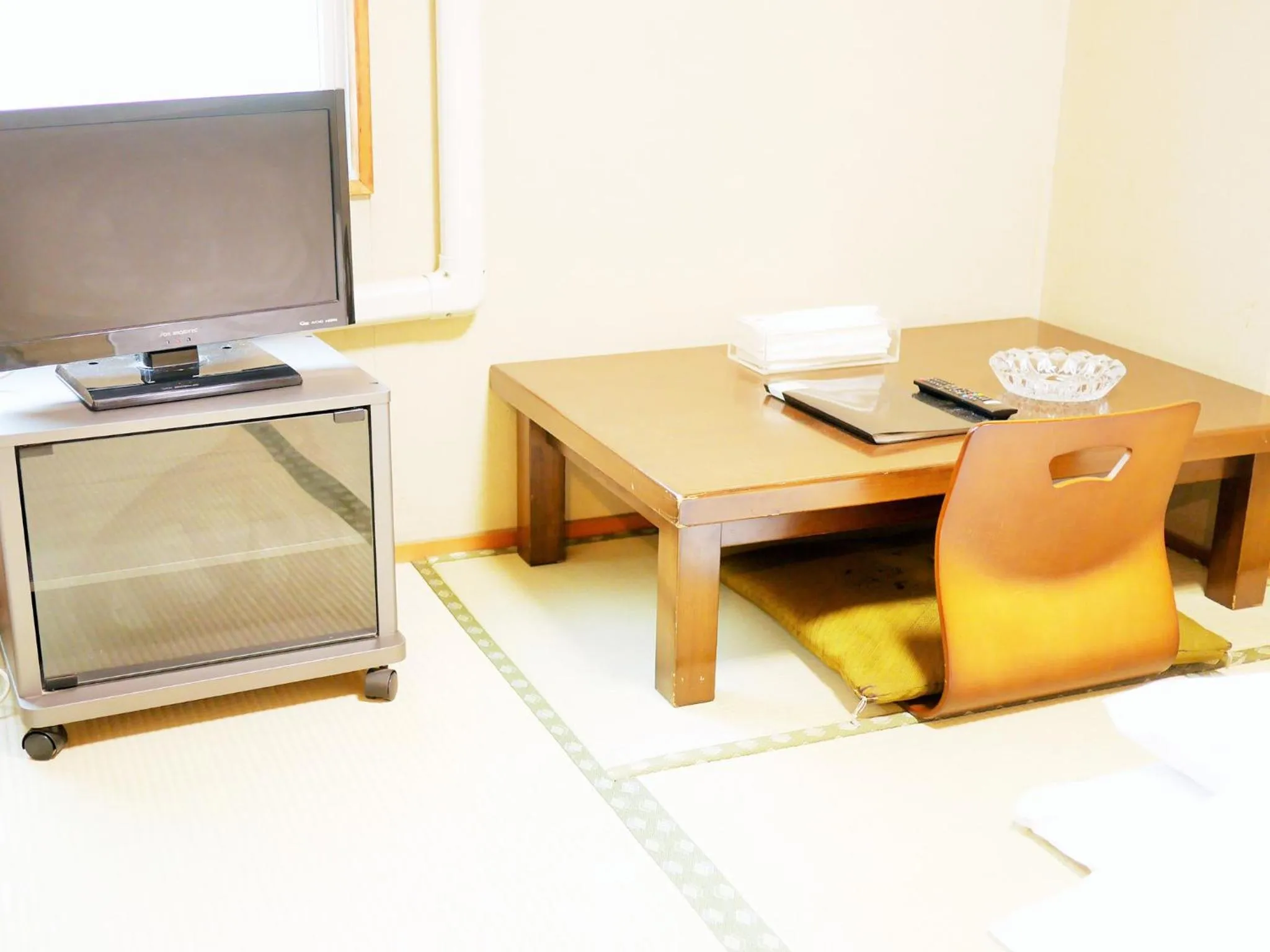 Dining area, TV/Entertainment Center in Hiroshima Peace Hotel
