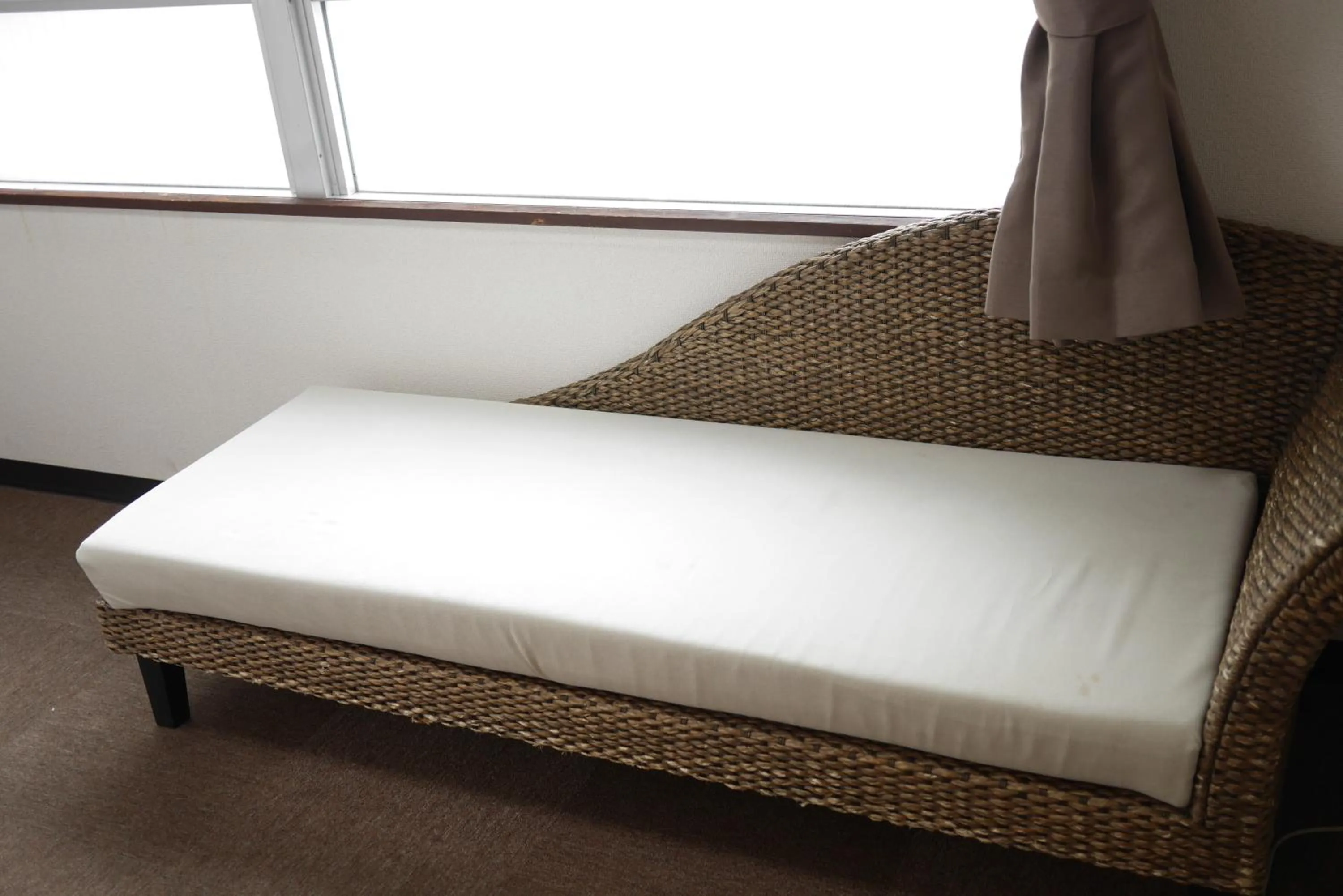 Bed, Seating Area in Hiroshima Peace Hotel