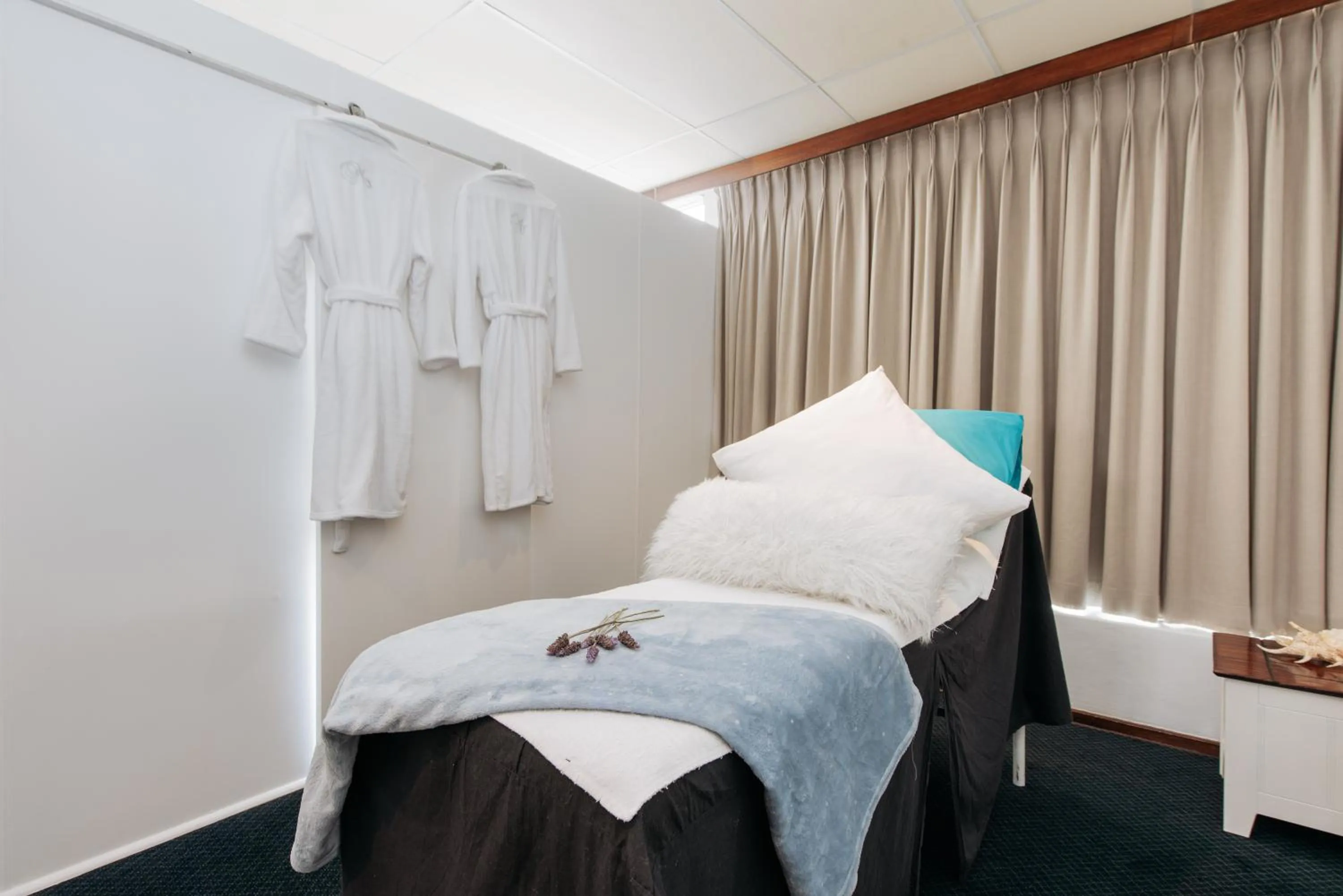 Massage, Bed in Saldanha Bay Hotel