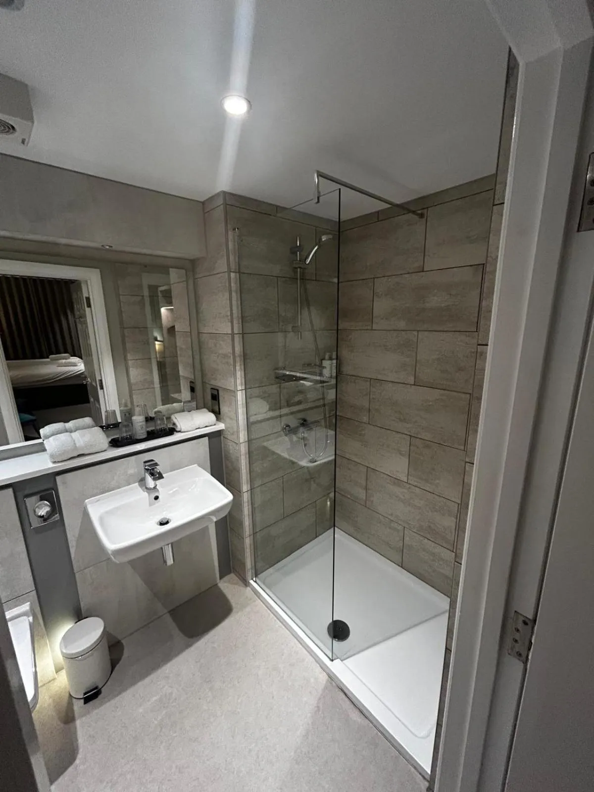 Shower in The Ro Hotel Windermere