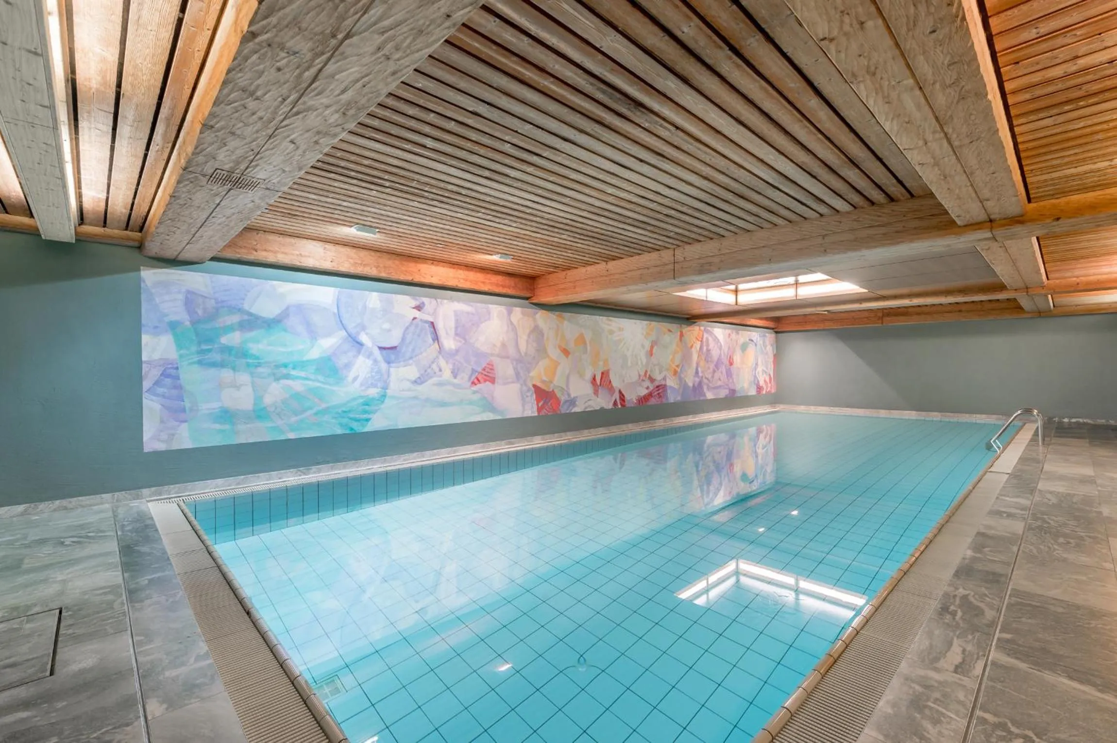 Swimming pool in Boutique Hotel Cervus