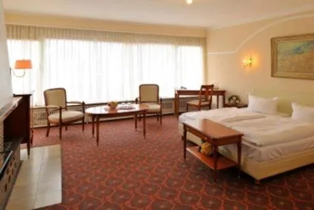 Photo of the whole room, Bed in Hotel Schmidt