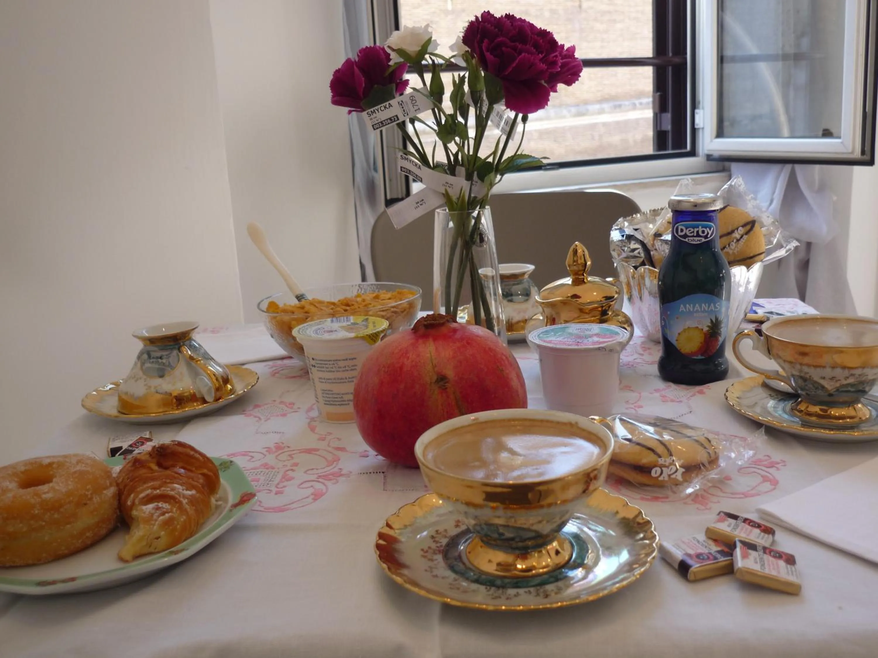 Italian breakfast in My Bed Vatican Museum