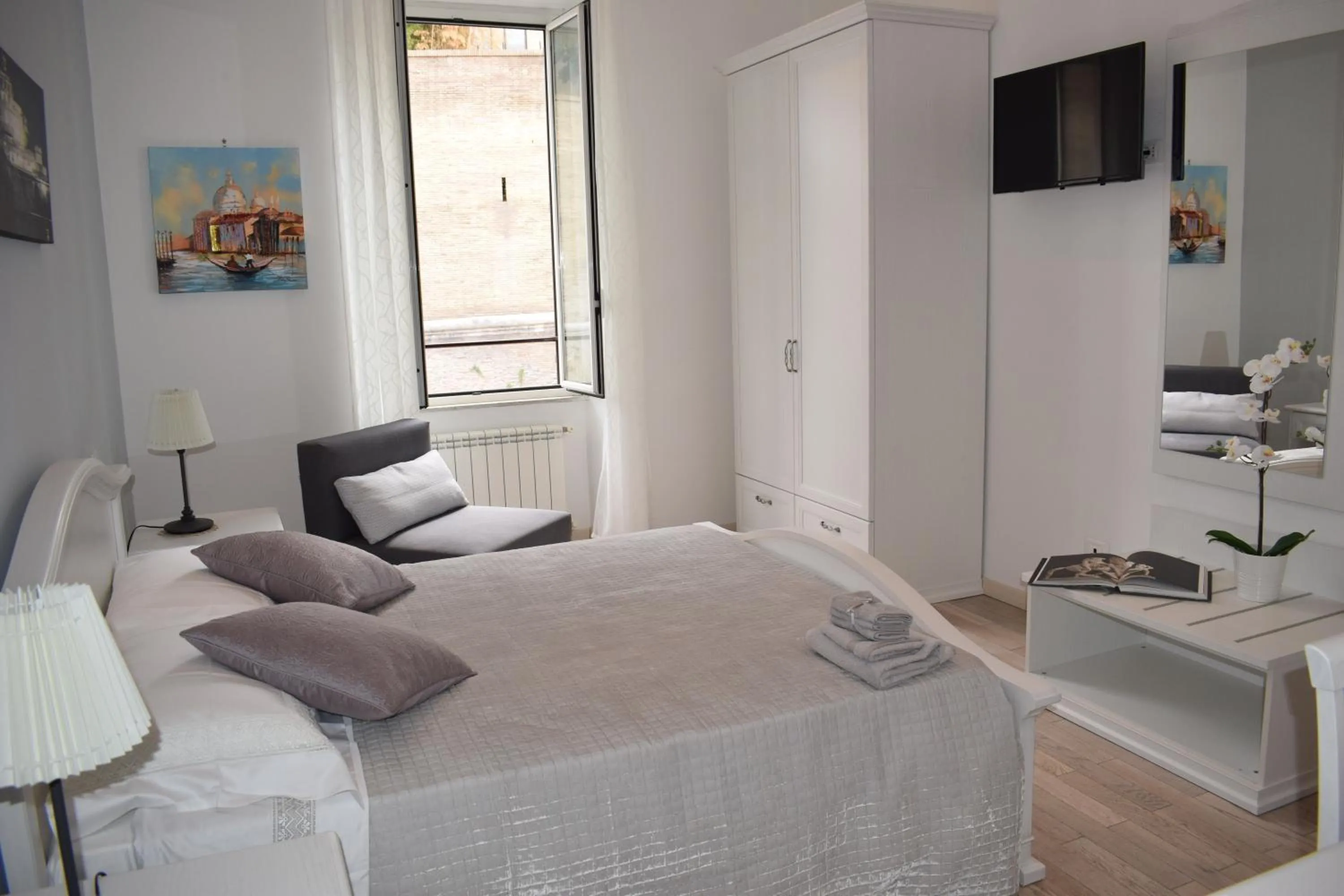 Landmark view, Bed in My Bed Vatican Museum