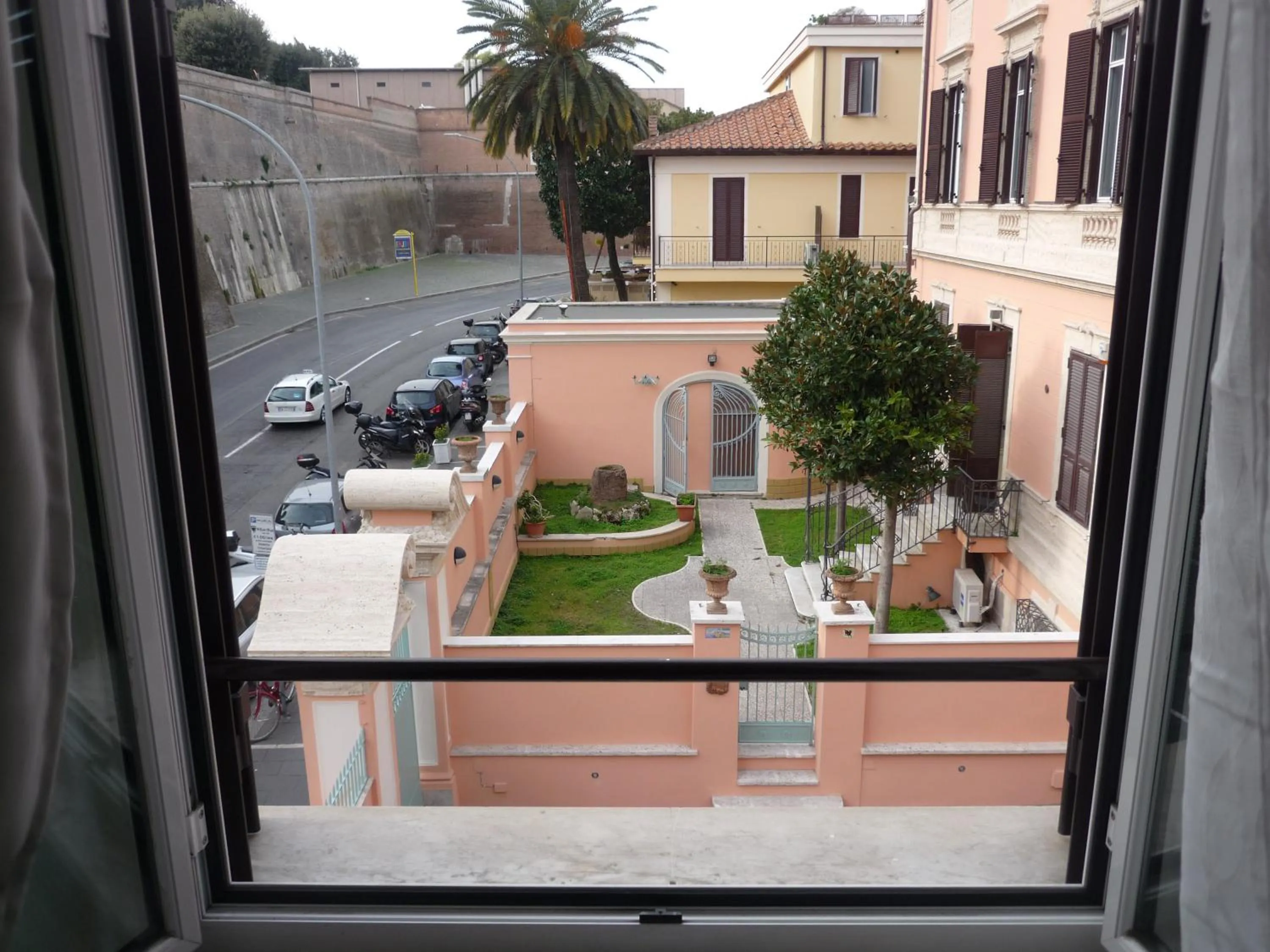 City view in My Bed Vatican Museum