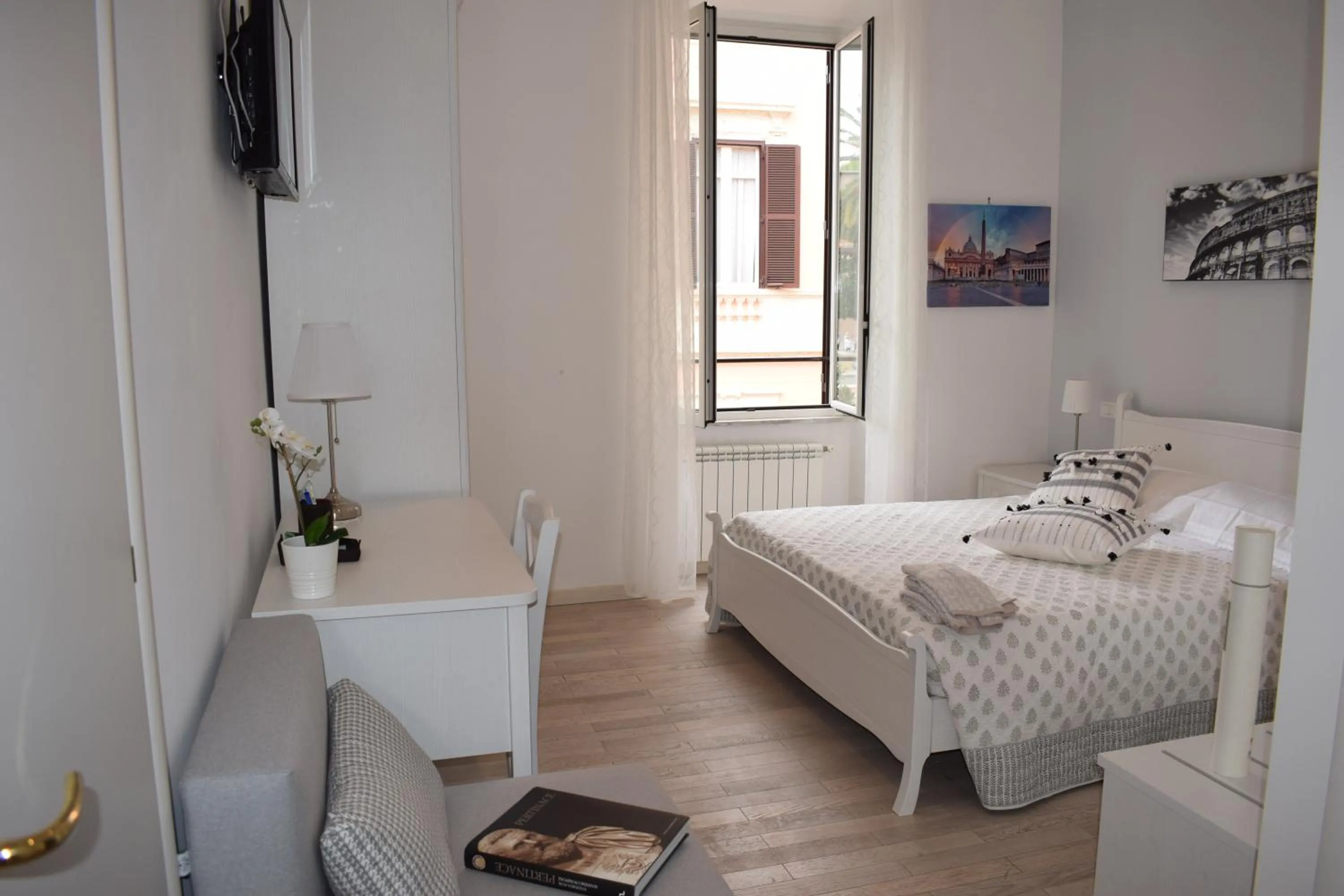 Guests, Bed in My Bed Vatican Museum