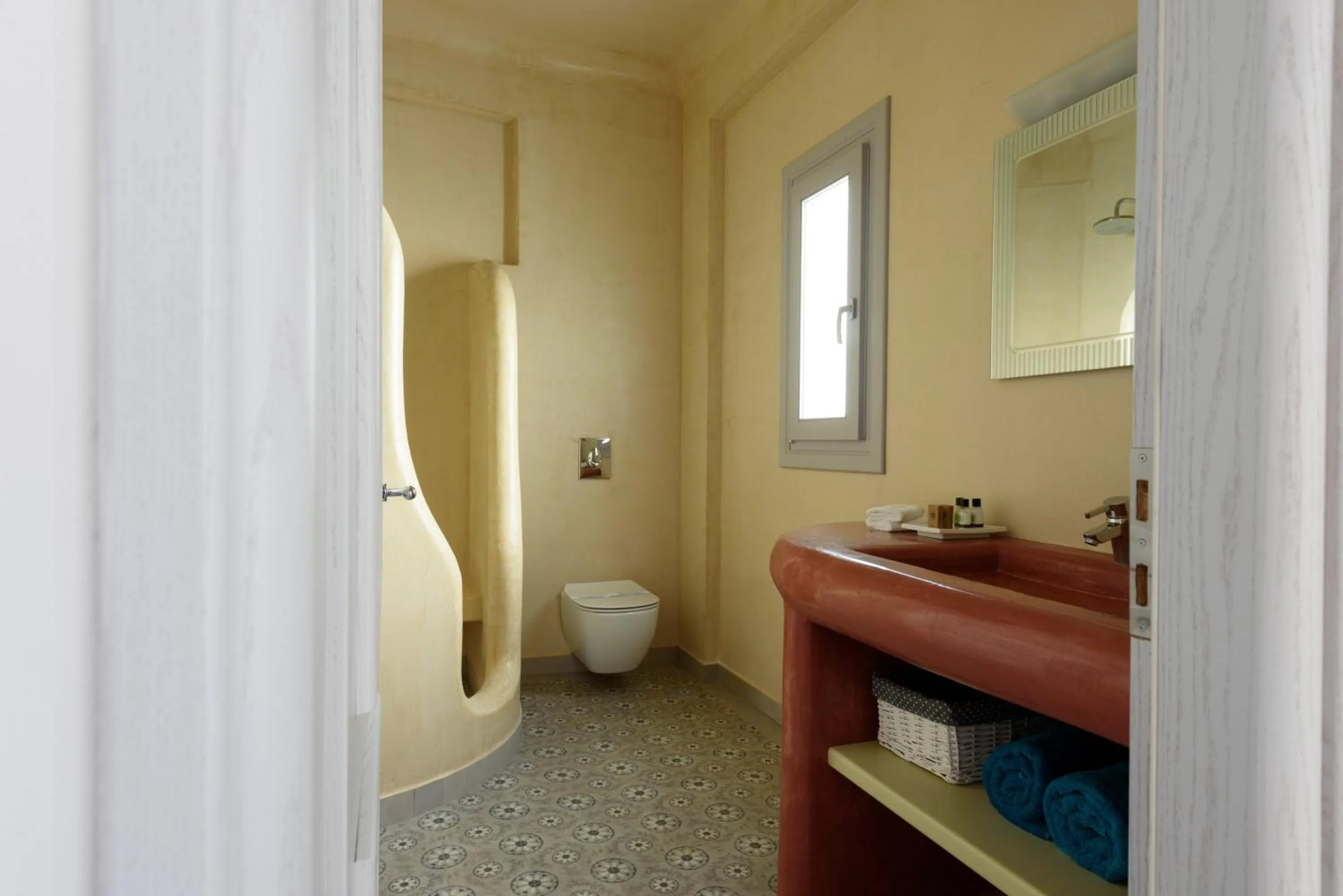 Bathroom in Ikies Santo Filoxenia Apartments