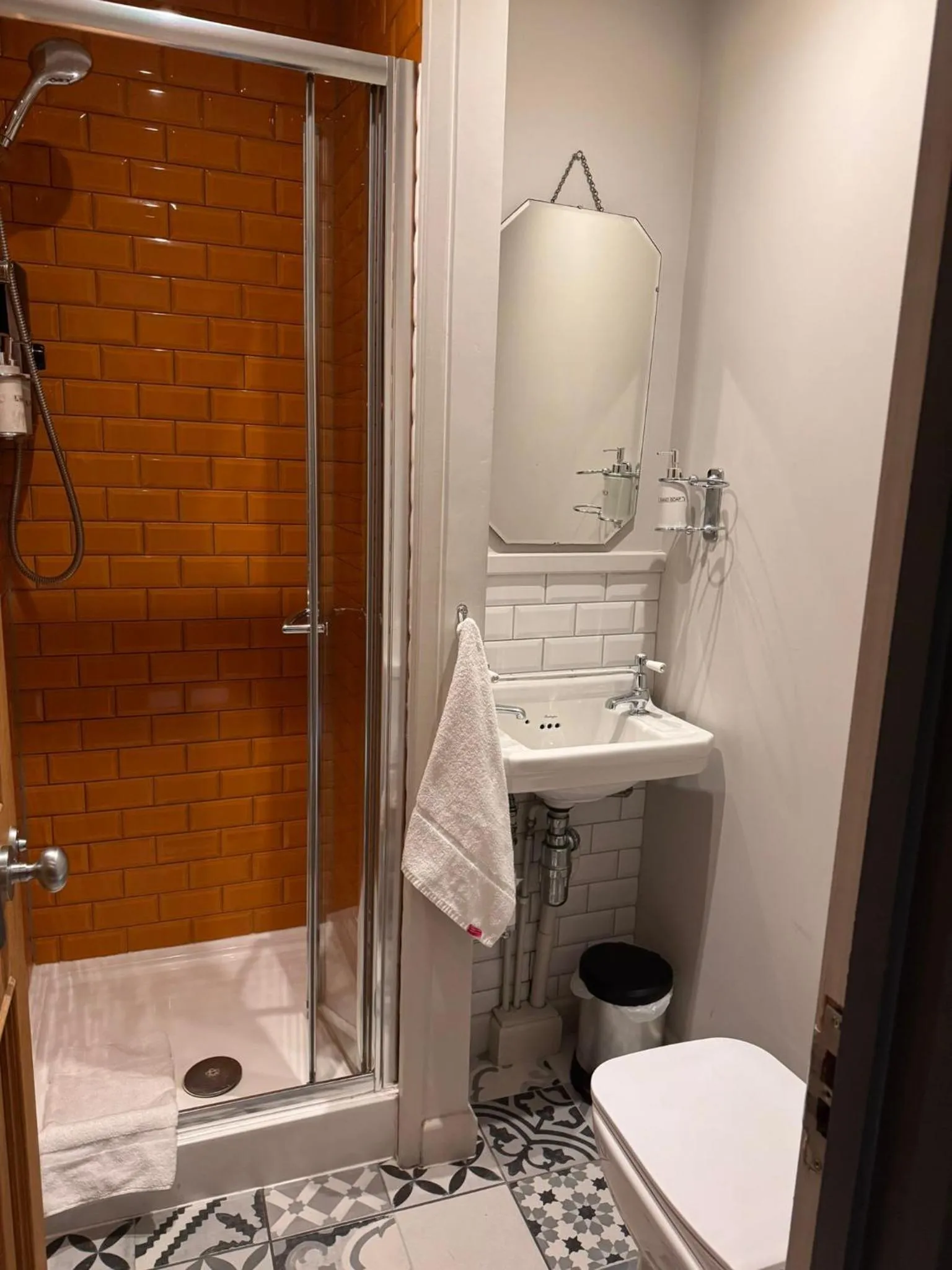 Bathroom in Regency House