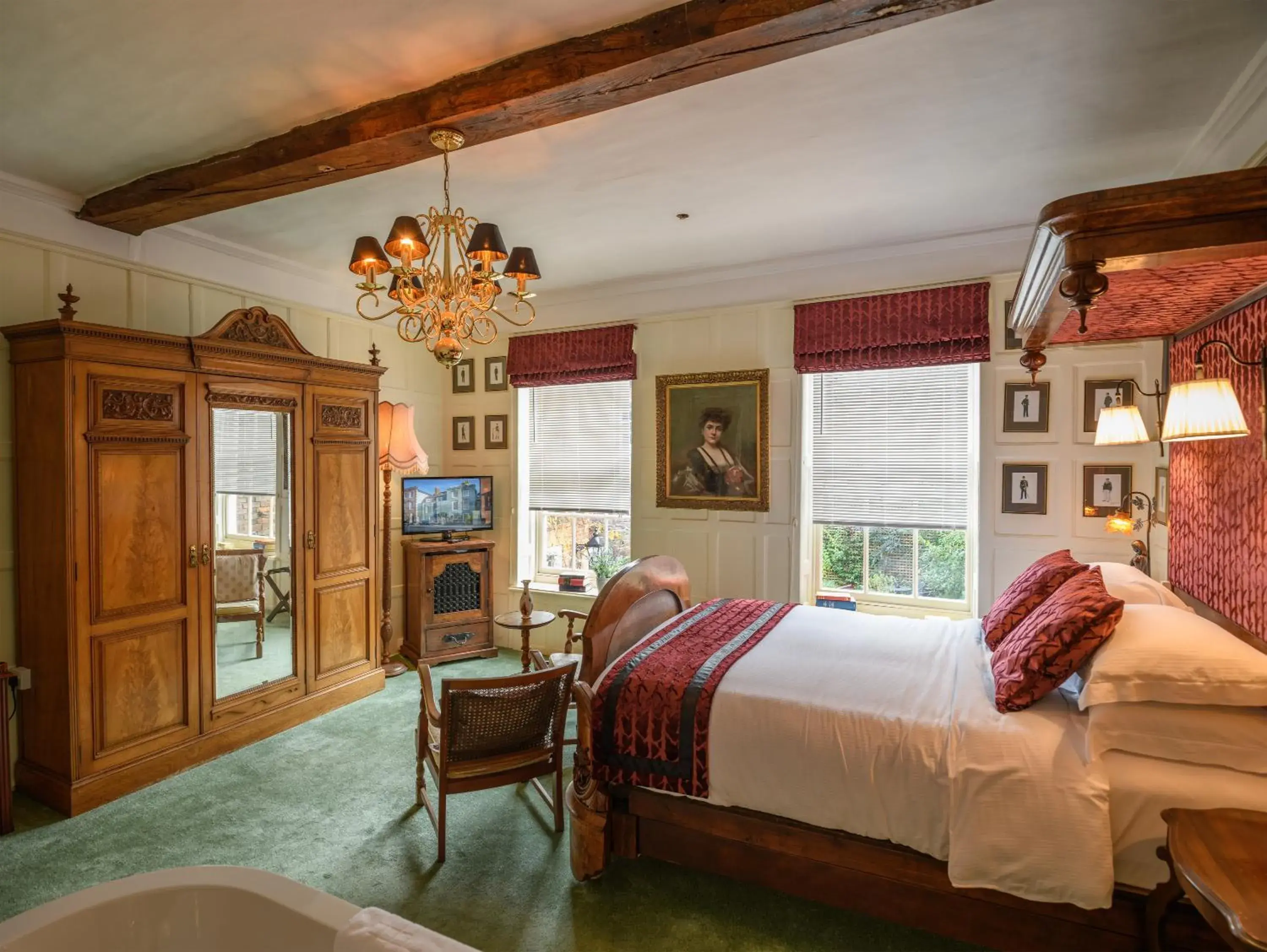Superior Double Room in Ye Spotted Dogge Superior Double Room in Ye Spotted Dogge