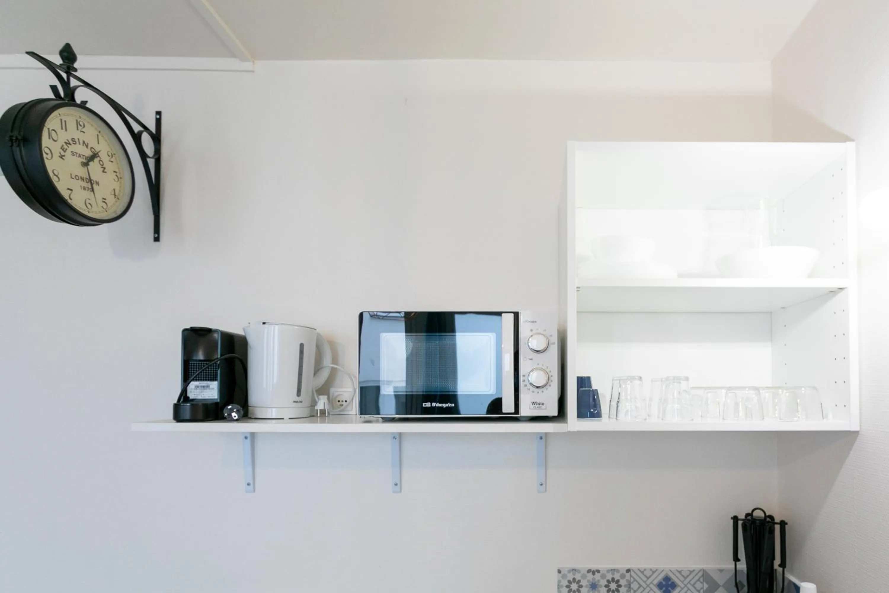 Coffee/tea facilities in WS Champs Elysées - Ponthieu