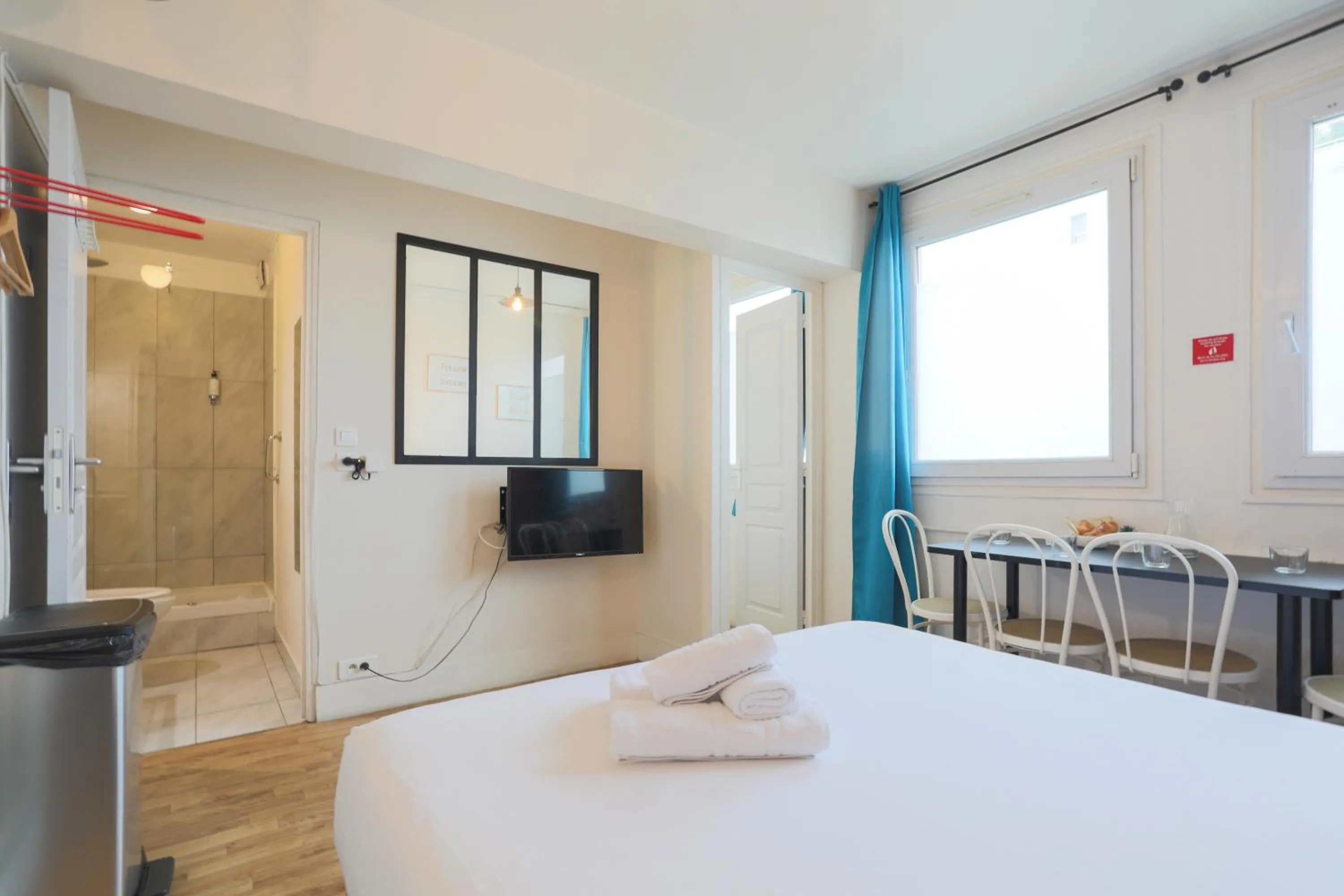 Photo of the whole room, Bed in WS Champs Elysées - Ponthieu