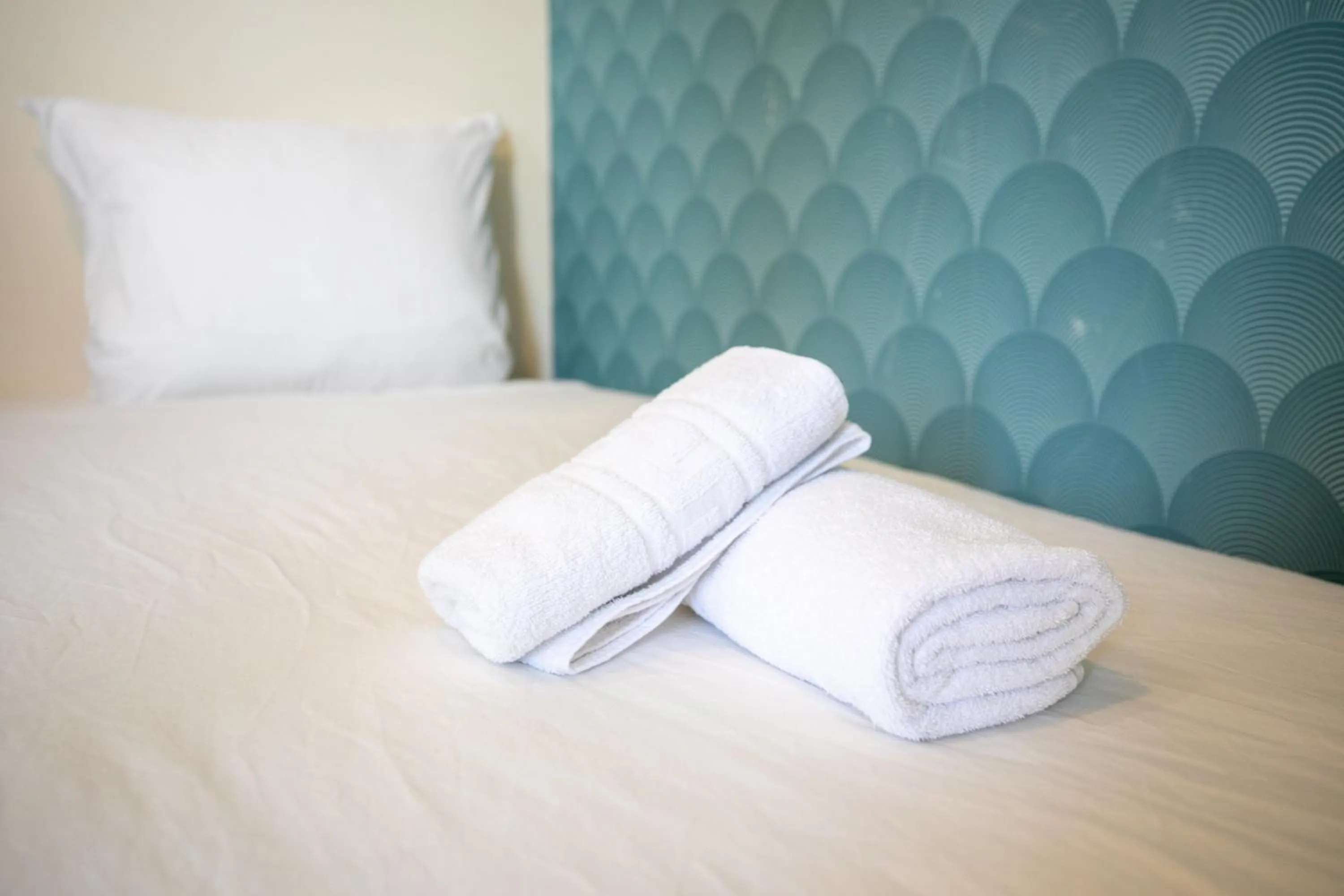 towels, Bed in WS Champs Elysées - Ponthieu