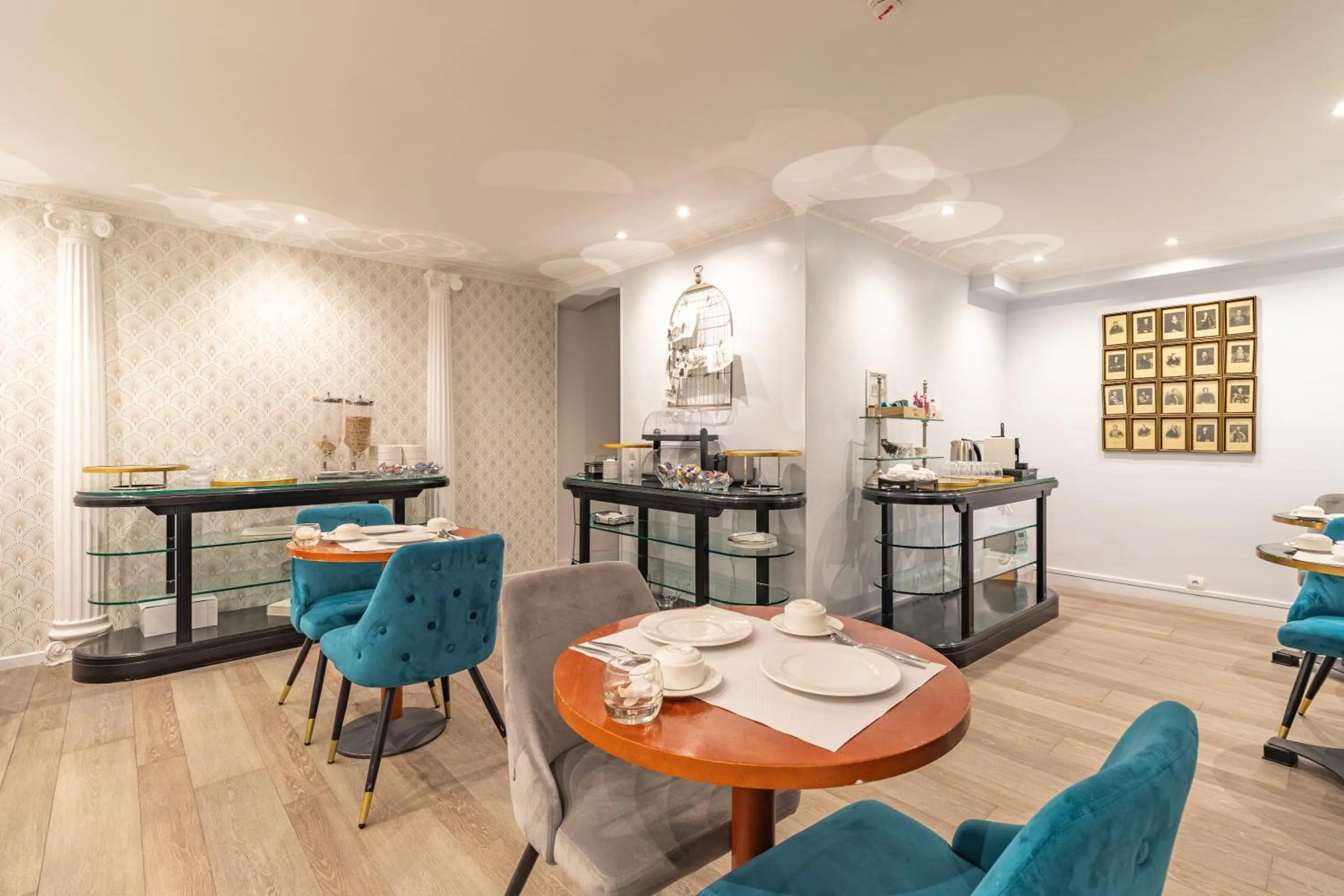 Hotel Riviera OPERA Cadet