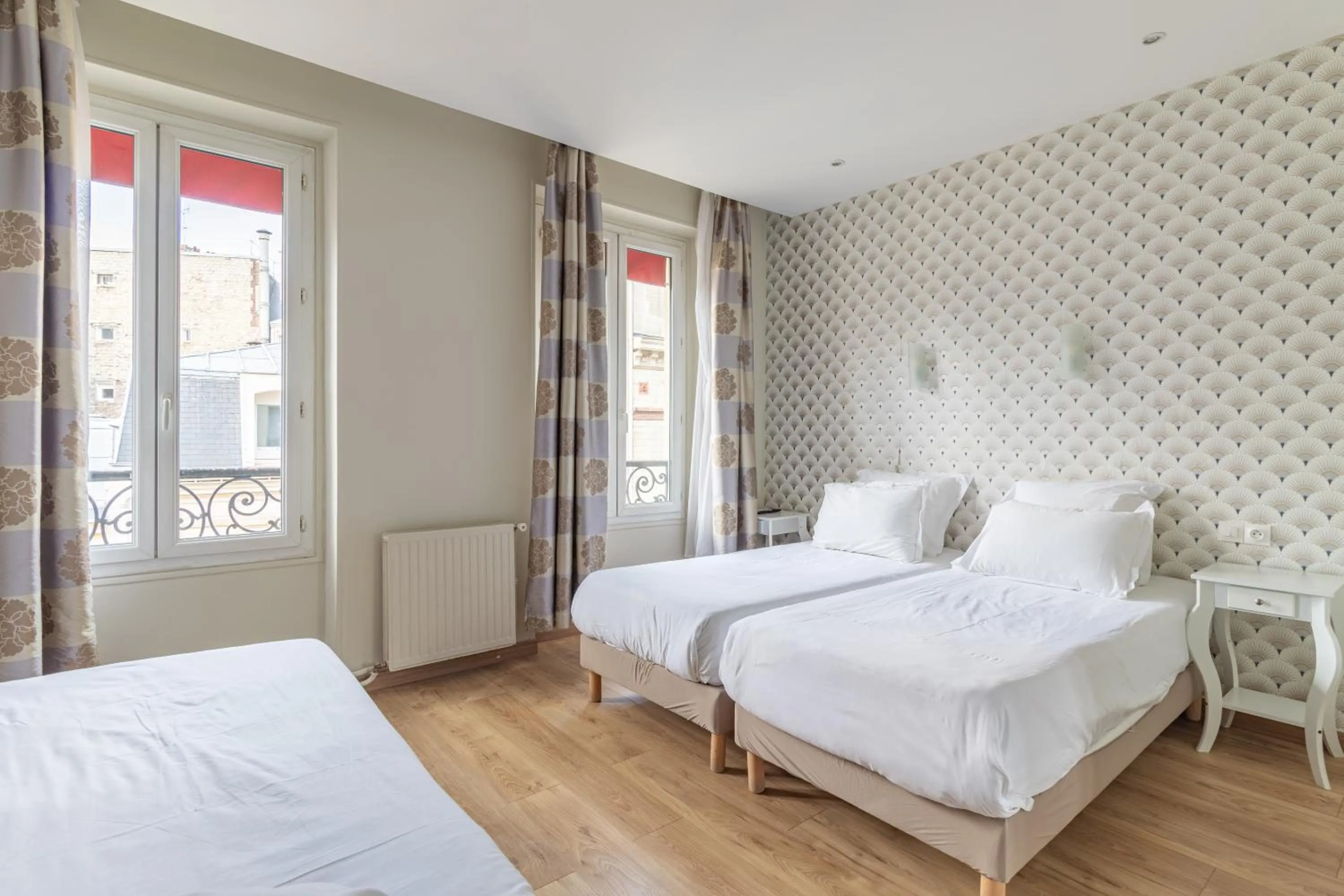 Bed in Hotel Riviera OPERA Cadet