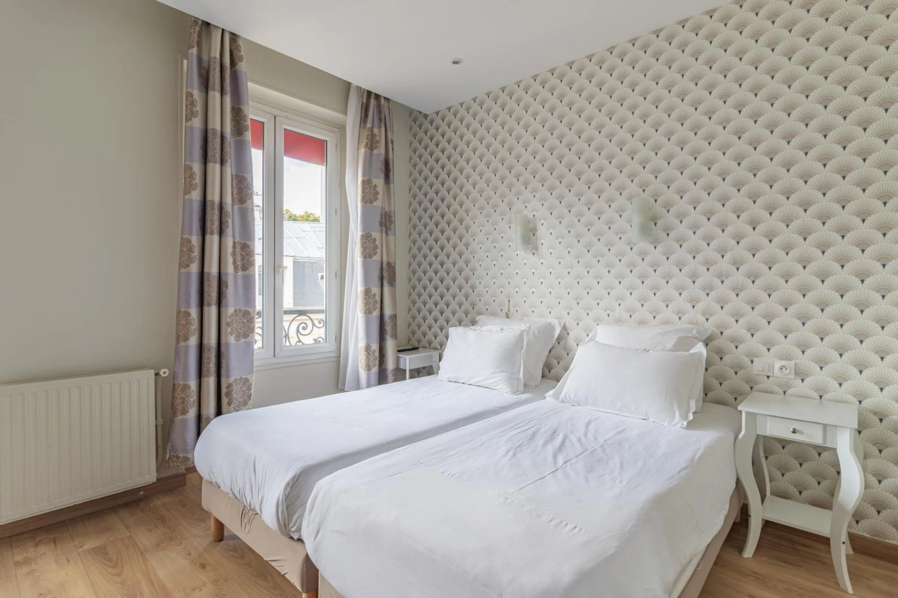 Bed in Hotel Riviera OPERA Cadet