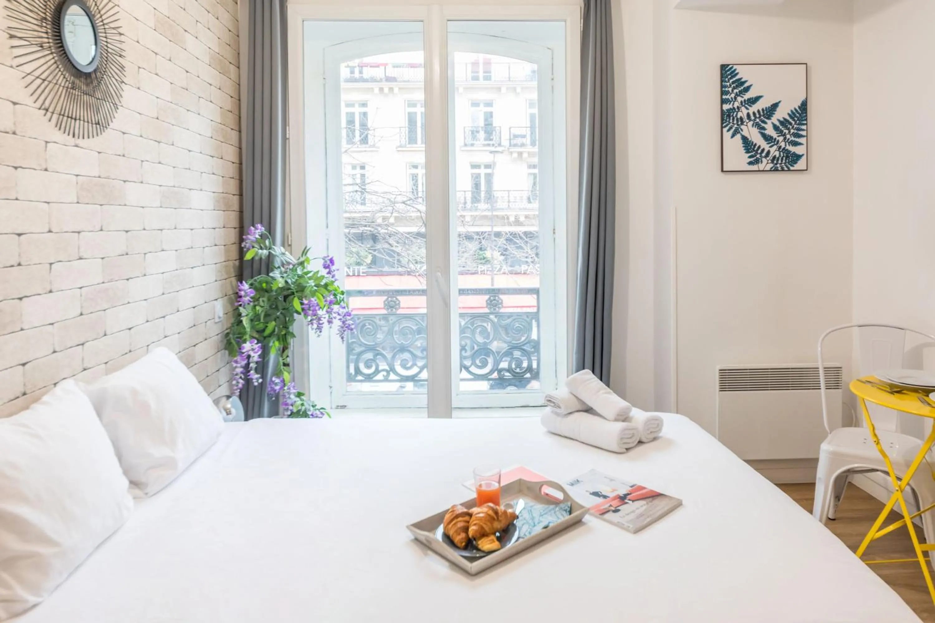 Bedroom, Bed in WS St Germain - Quartier Latin
