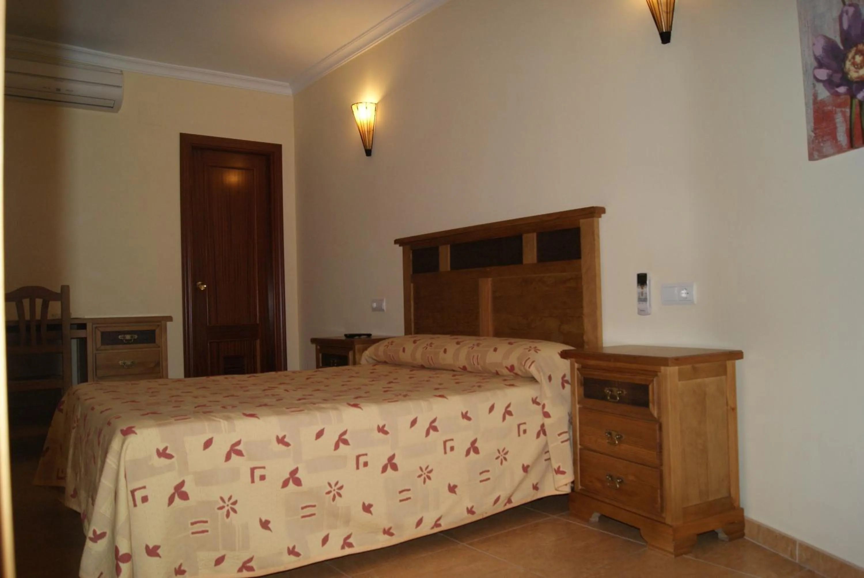 Photo of the whole room, Bed in Hotel Restaurante Berlanga