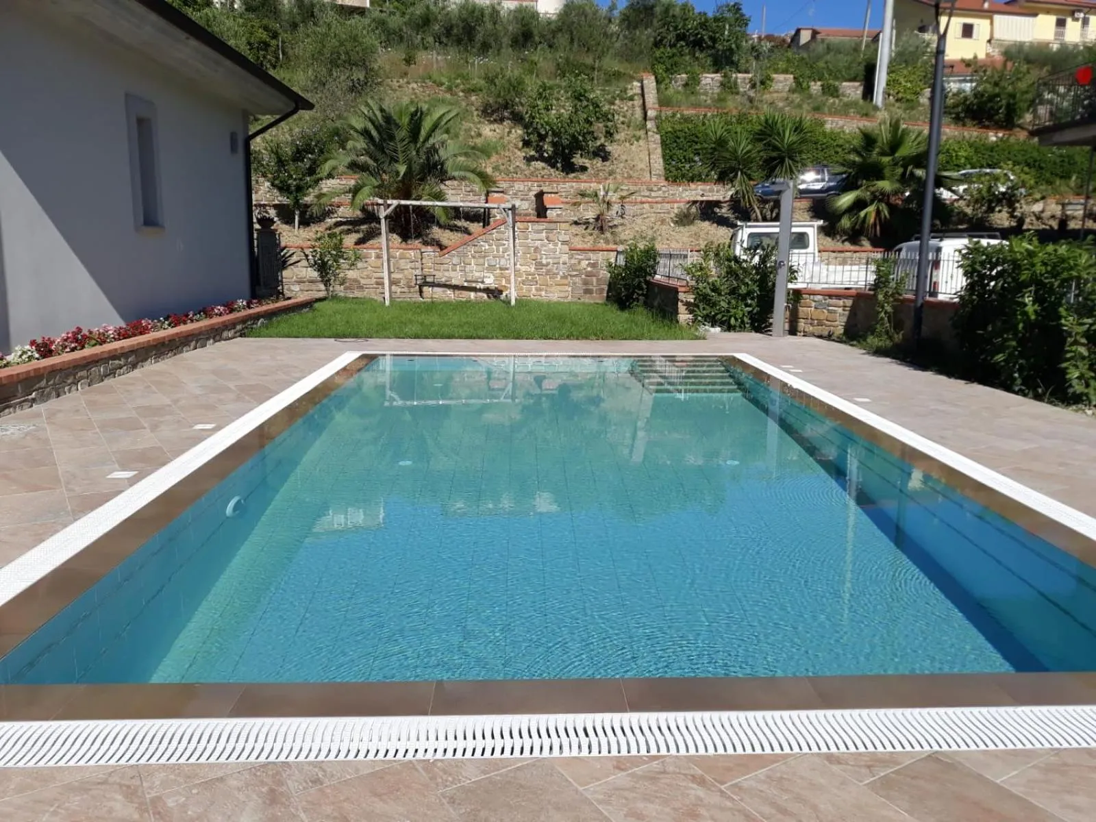 Swimming pool in Nausicaa B&B